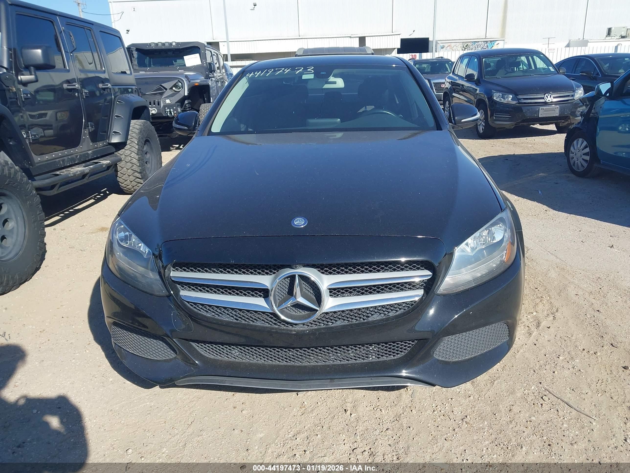 2015 Mercedes-benz C 300   Black vin: 55SWF4JB1FU087741