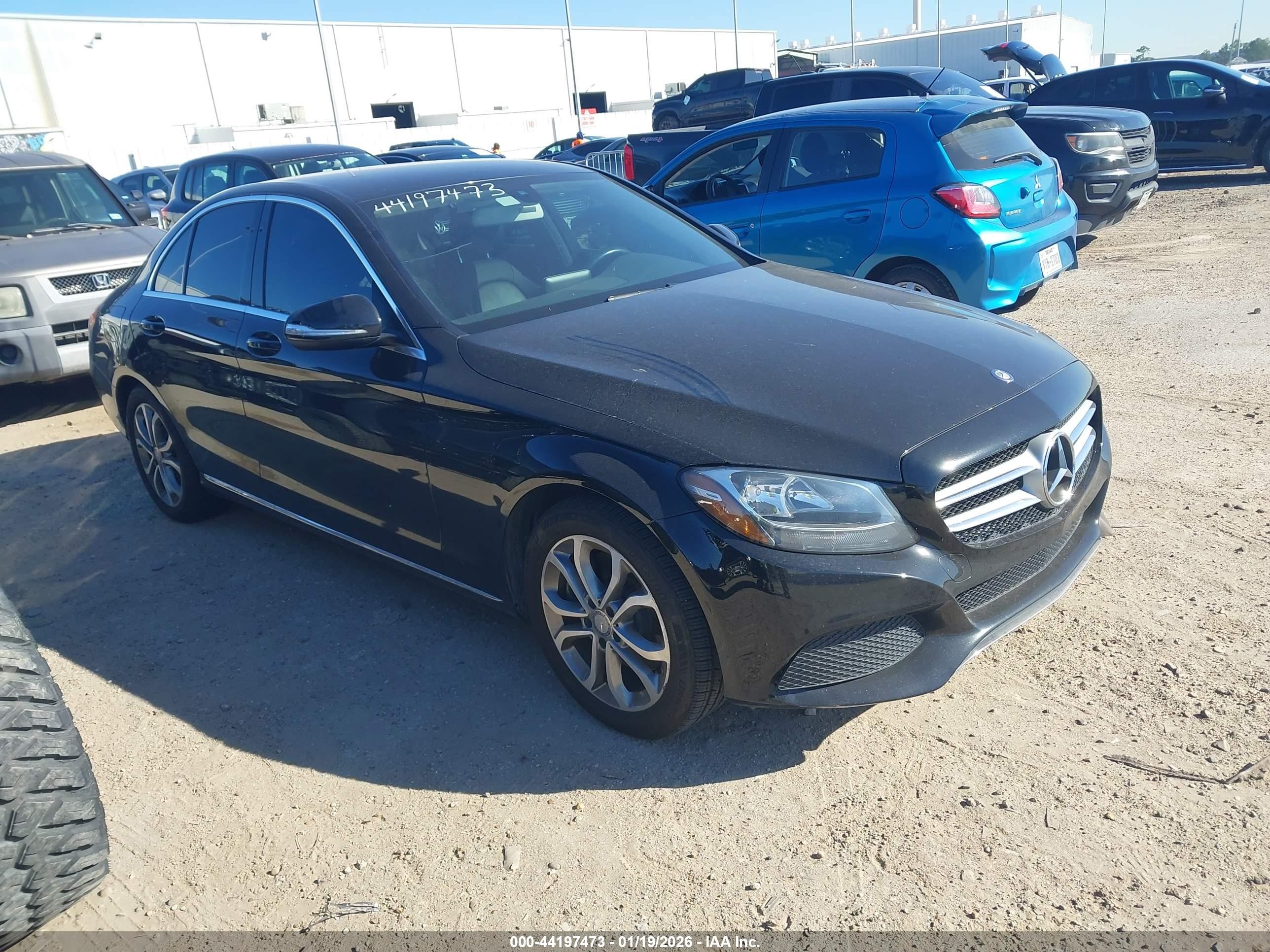 2015 Mercedes-benz C 300   Black vin: 55SWF4JB1FU087741