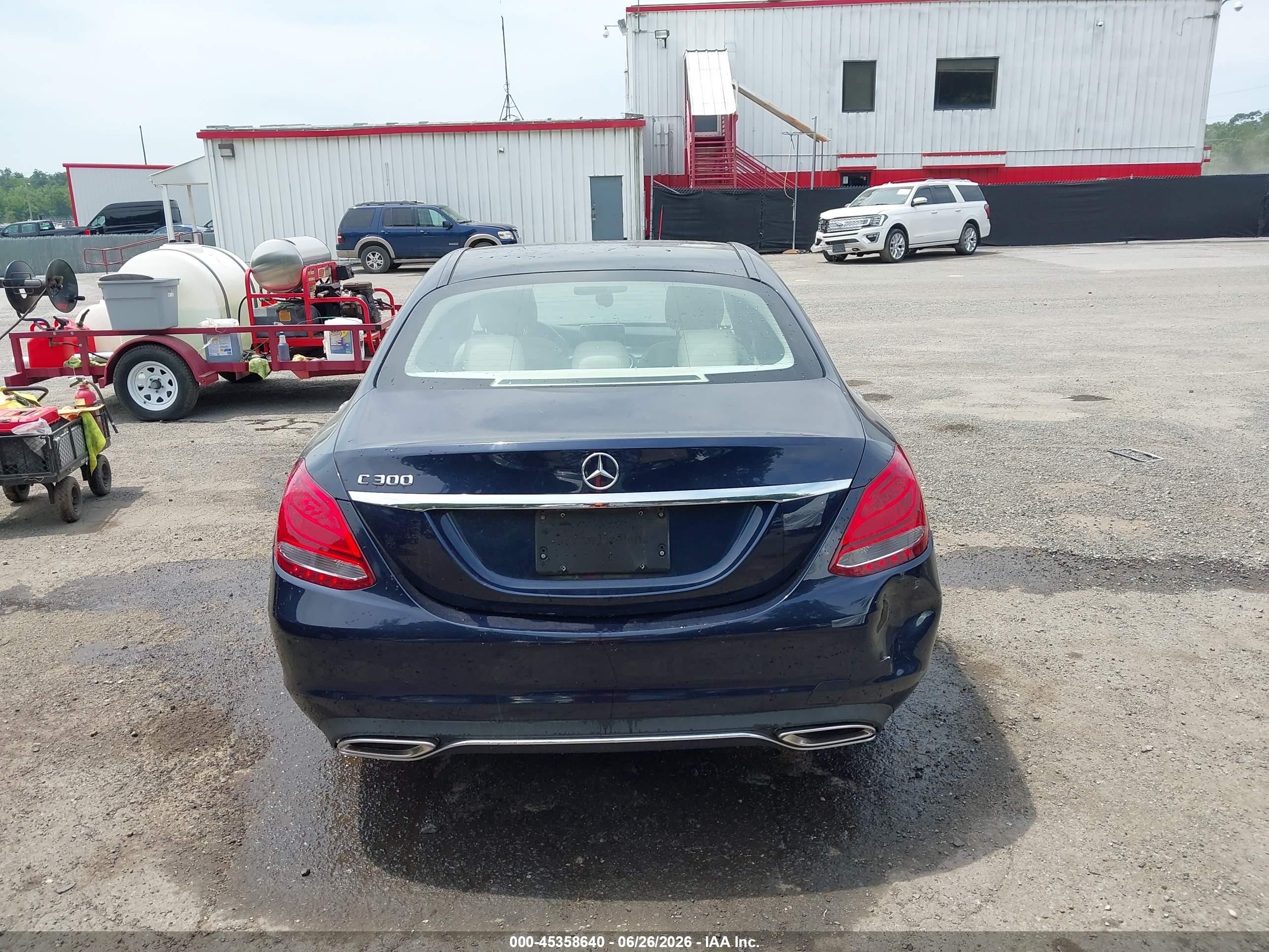 2015 Mercedes-benz C 300   Синий vin: 55SWF4JB1FU089201