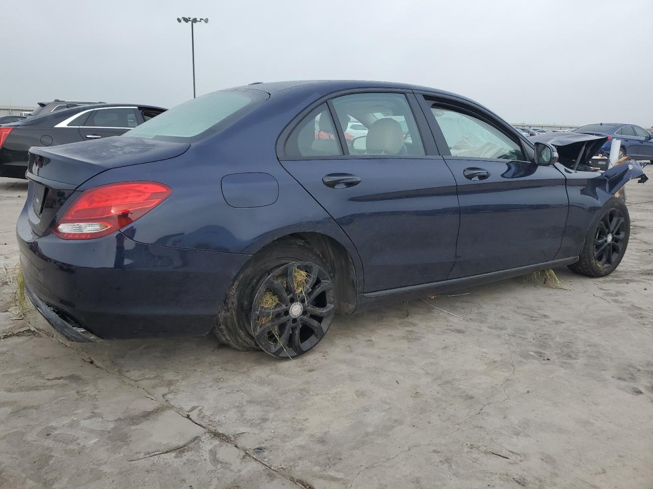2016 Mercedes-benz C 300 Blue vin: 55SWF4JB1GU160219