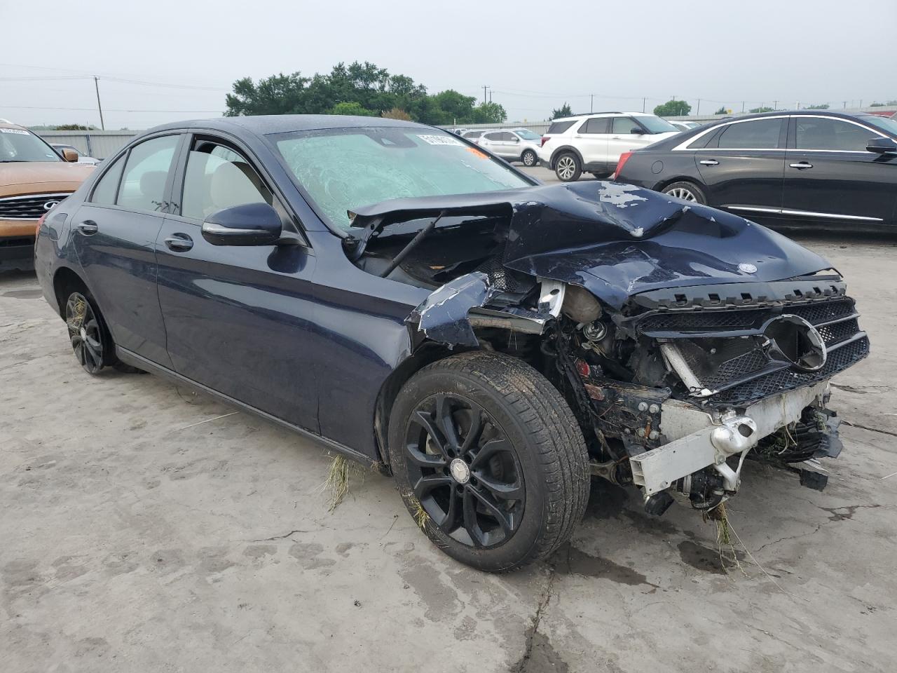 2016 Mercedes-benz C 300 Blue vin: 55SWF4JB1GU160219