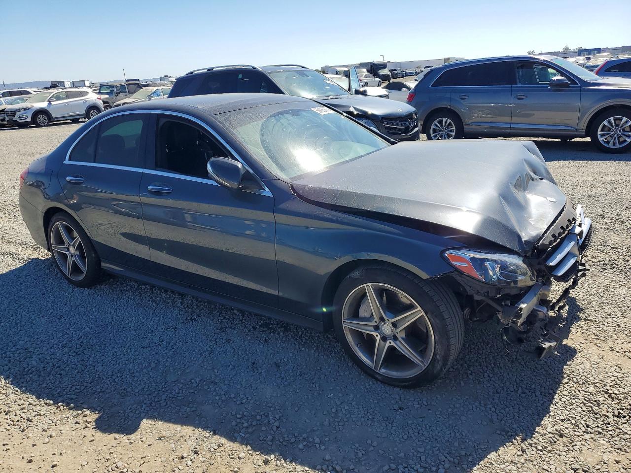 2015 Mercedes-benz C 300 Gray vin: 55SWF4JB2FU043036