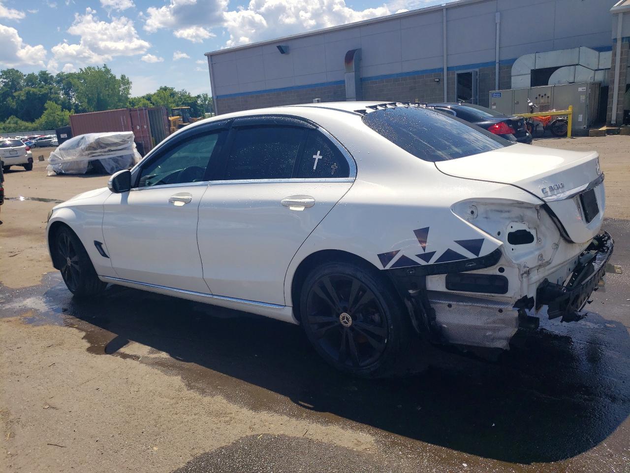 2015 Mercedes-benz C 300 White vin: 55SWF4JB2FU054621