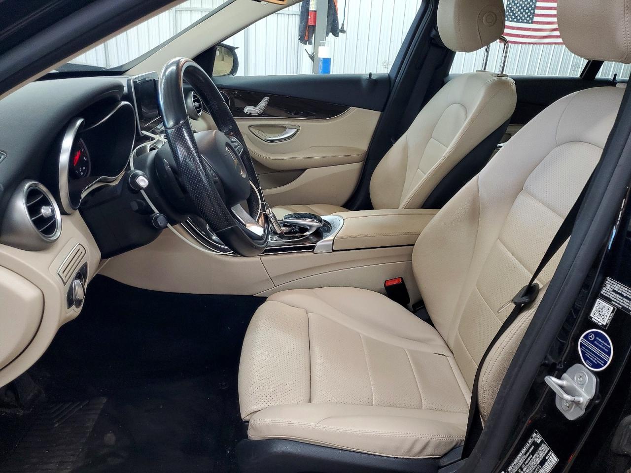 2015 Mercedes-benz C 300 Black vin: 55SWF4JB2FU055025