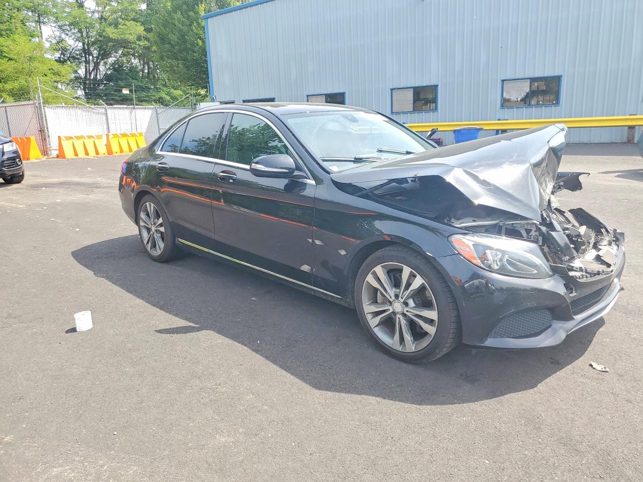 2015 Mercedes-benz C 300 Черный vin: 55SWF4JB2FU056966