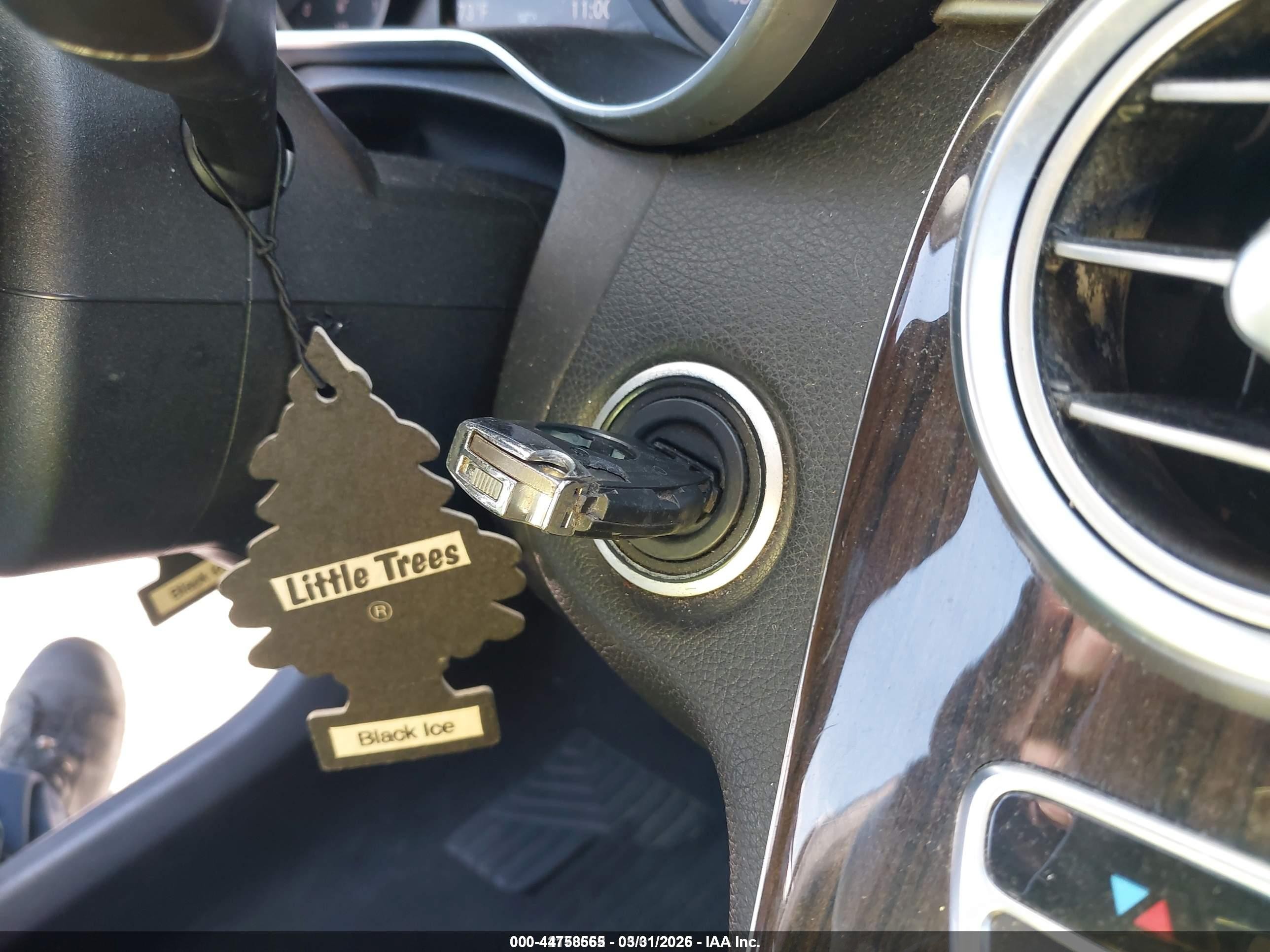 2015 Mercedes-benz C 300 Luxury/sport Серый vin: 55SWF4JB2FU065165