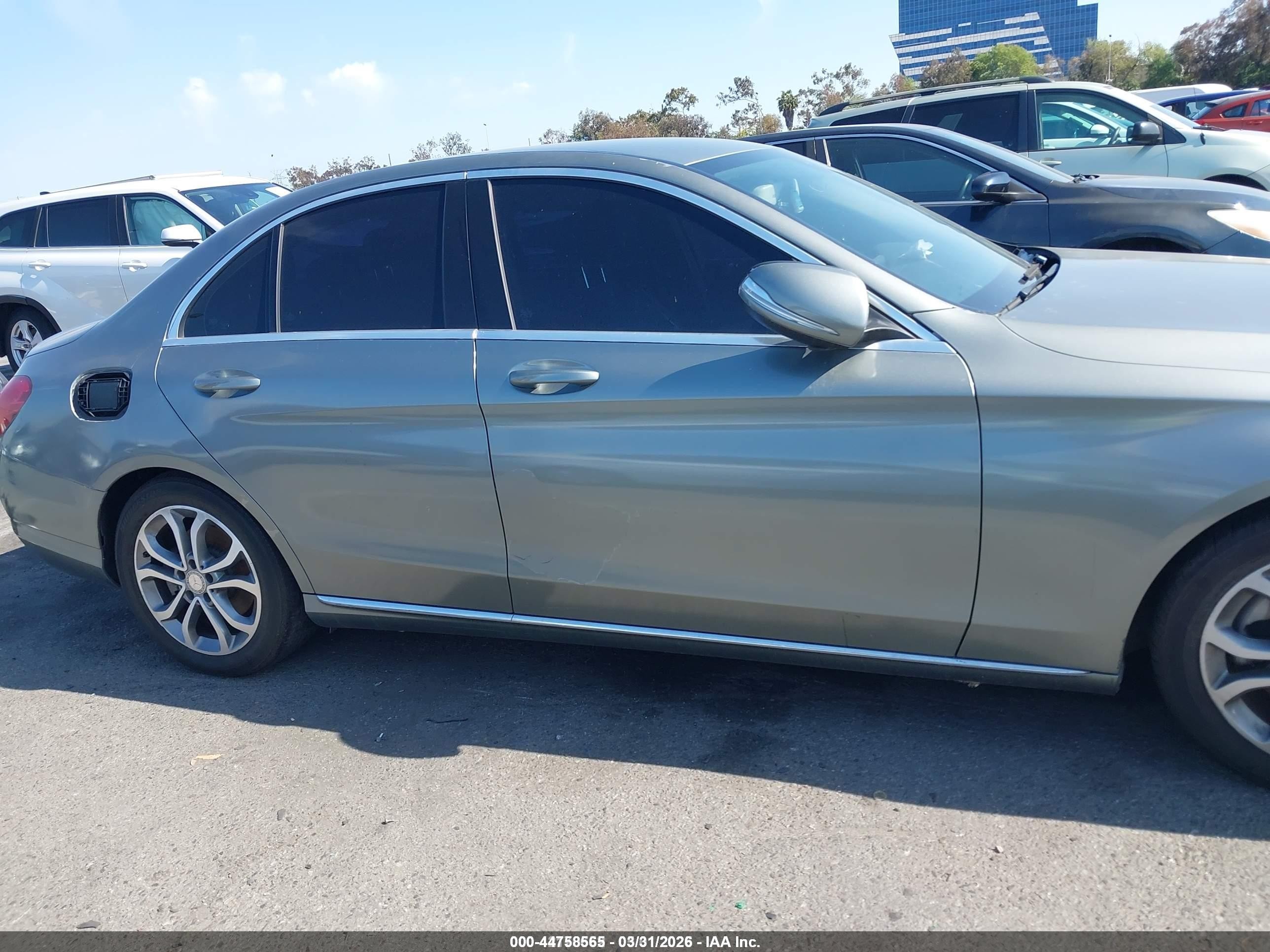 2015 Mercedes-benz C 300 Luxury/sport Серый vin: 55SWF4JB2FU065165
