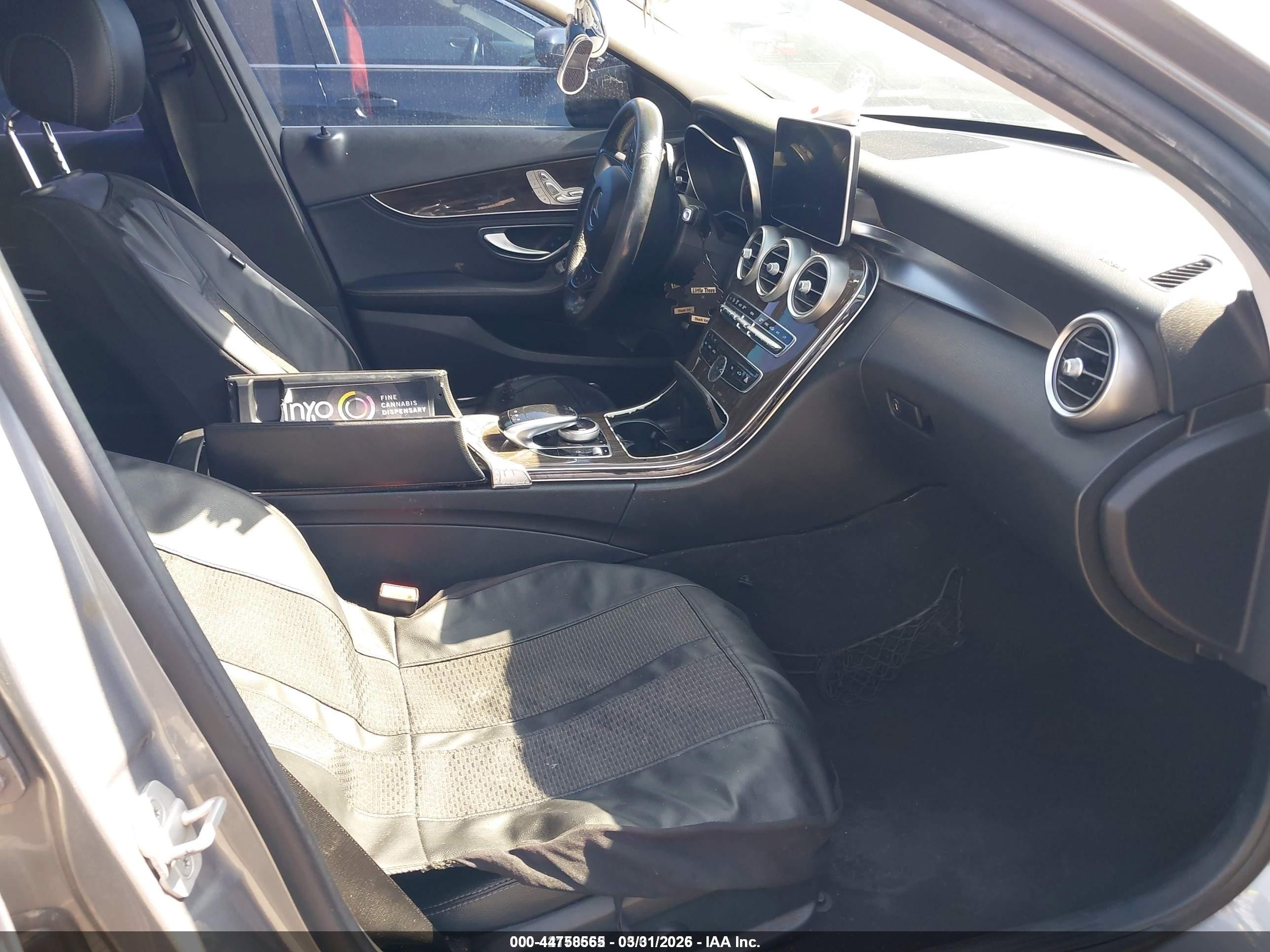 2015 Mercedes-benz C 300 Luxury/sport Серый vin: 55SWF4JB2FU065165