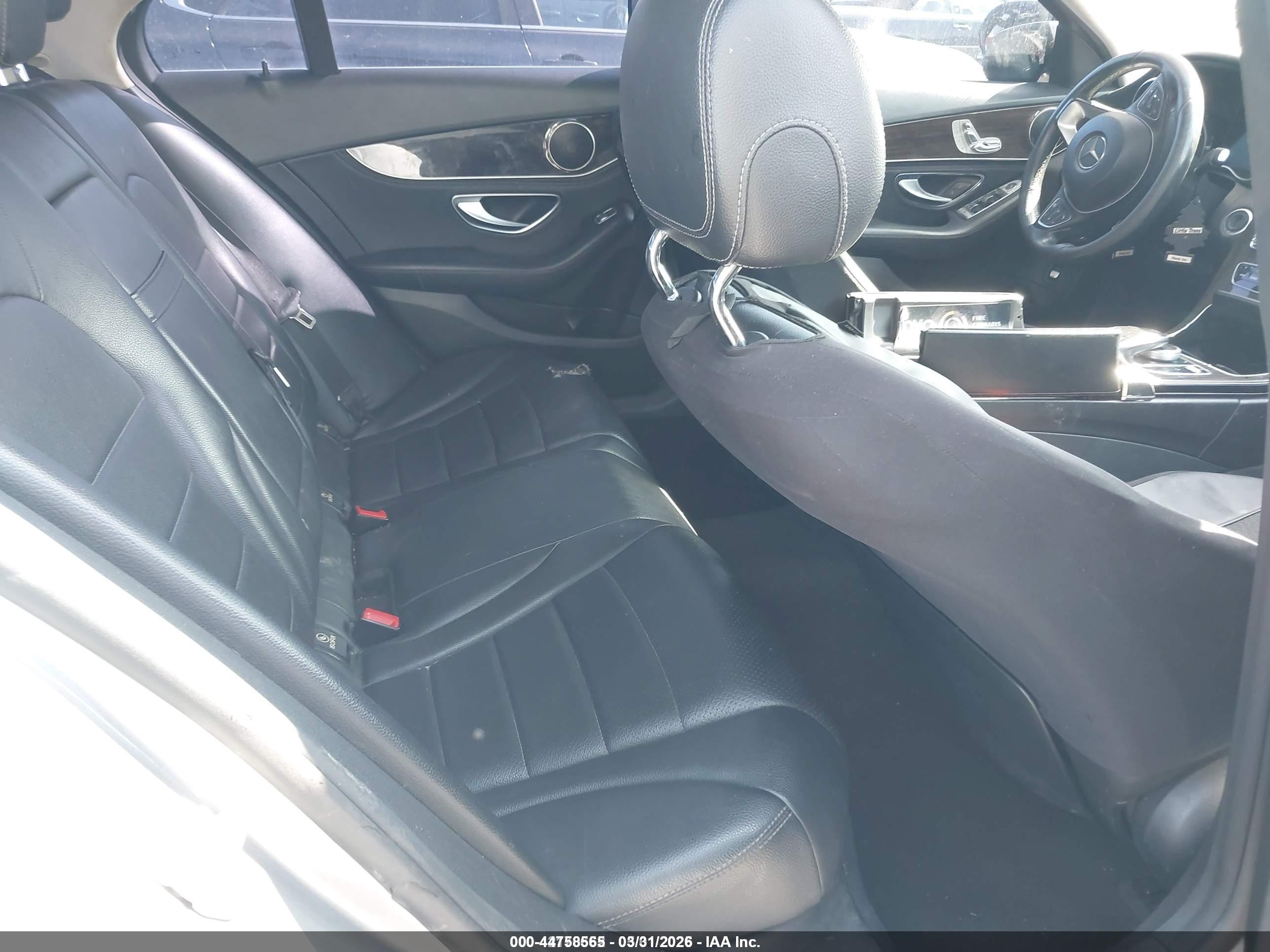 2015 Mercedes-benz C 300 Luxury/sport Серый vin: 55SWF4JB2FU065165