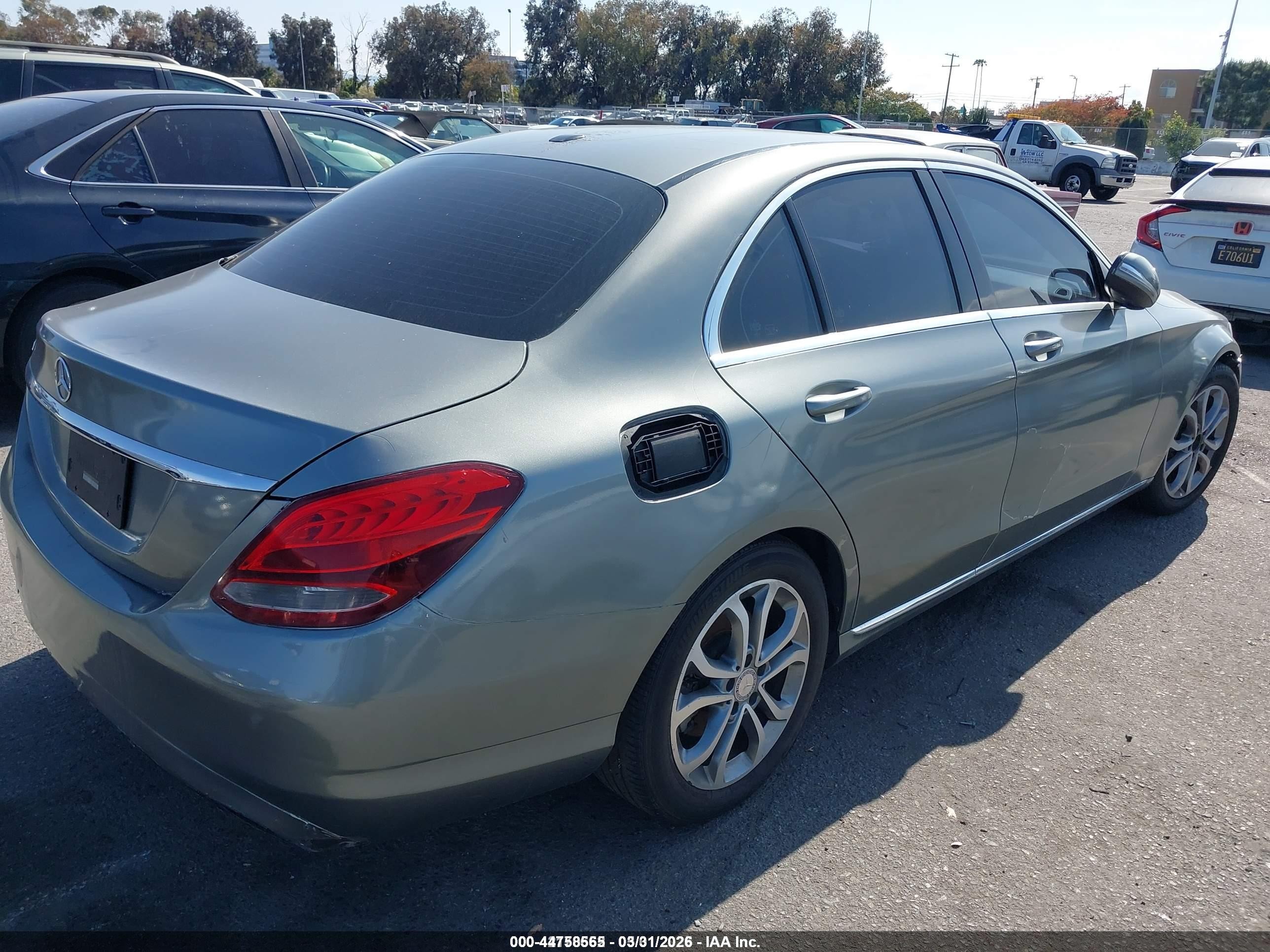 2015 Mercedes-benz C 300 Luxury/sport Серый vin: 55SWF4JB2FU065165