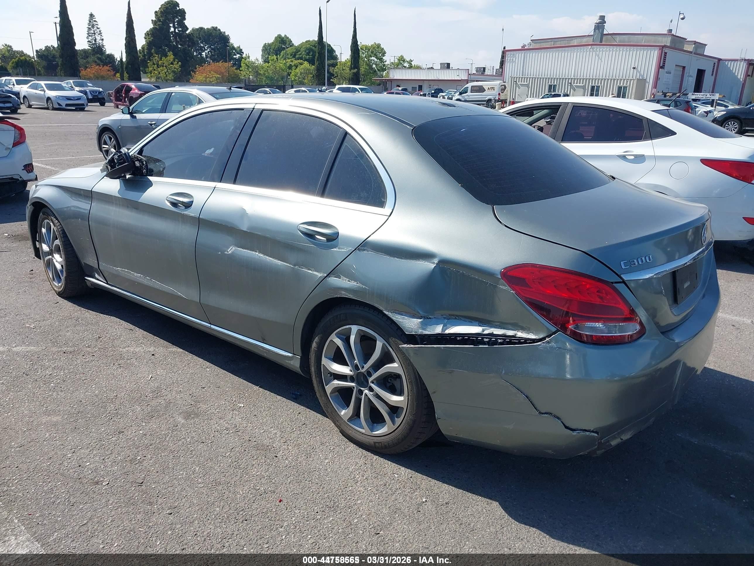 2015 Mercedes-benz C 300 Luxury/sport Серый vin: 55SWF4JB2FU065165