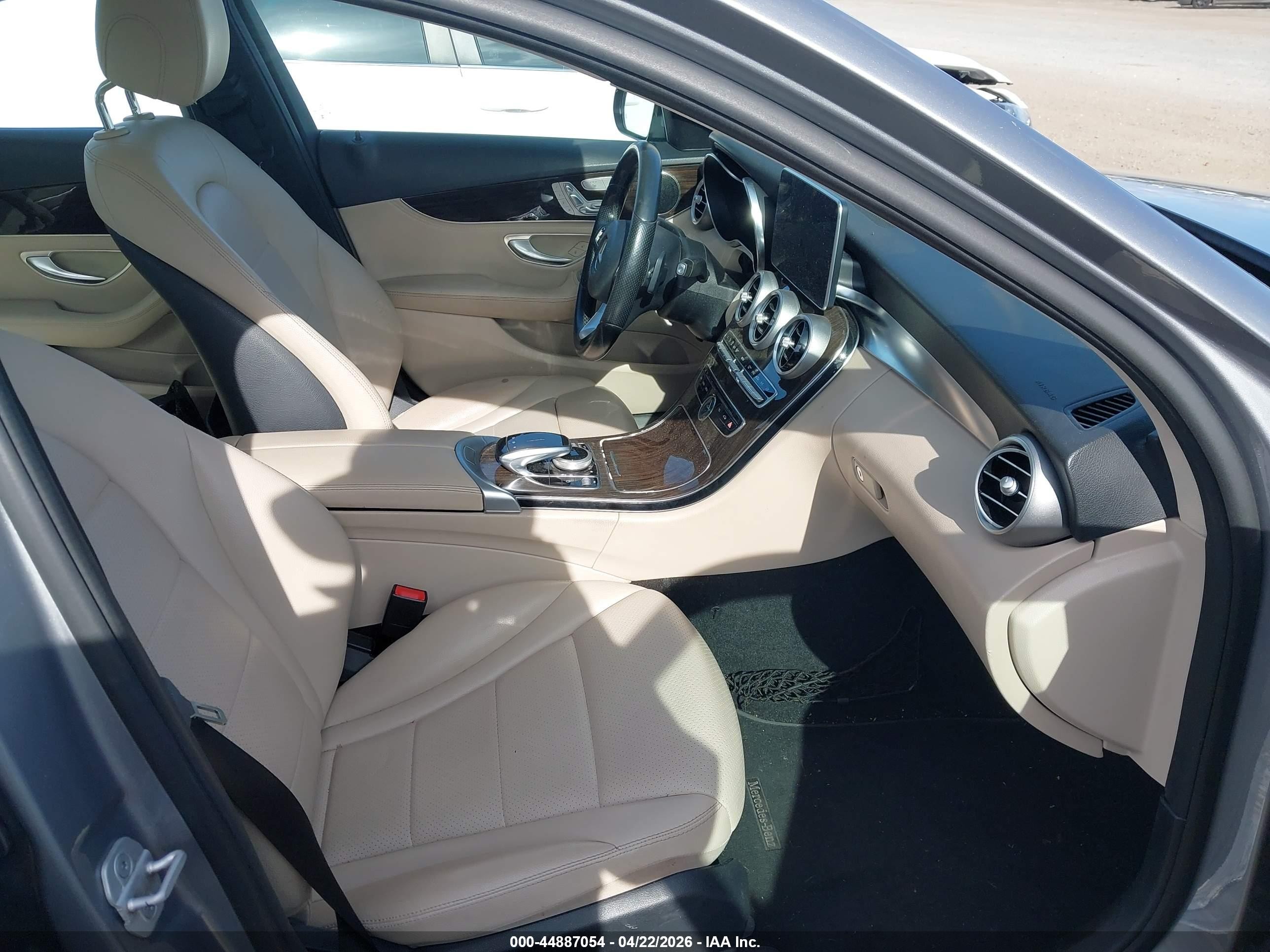 2015 Mercedes-benz C 300   Gray vin: 55SWF4JB3FU057463