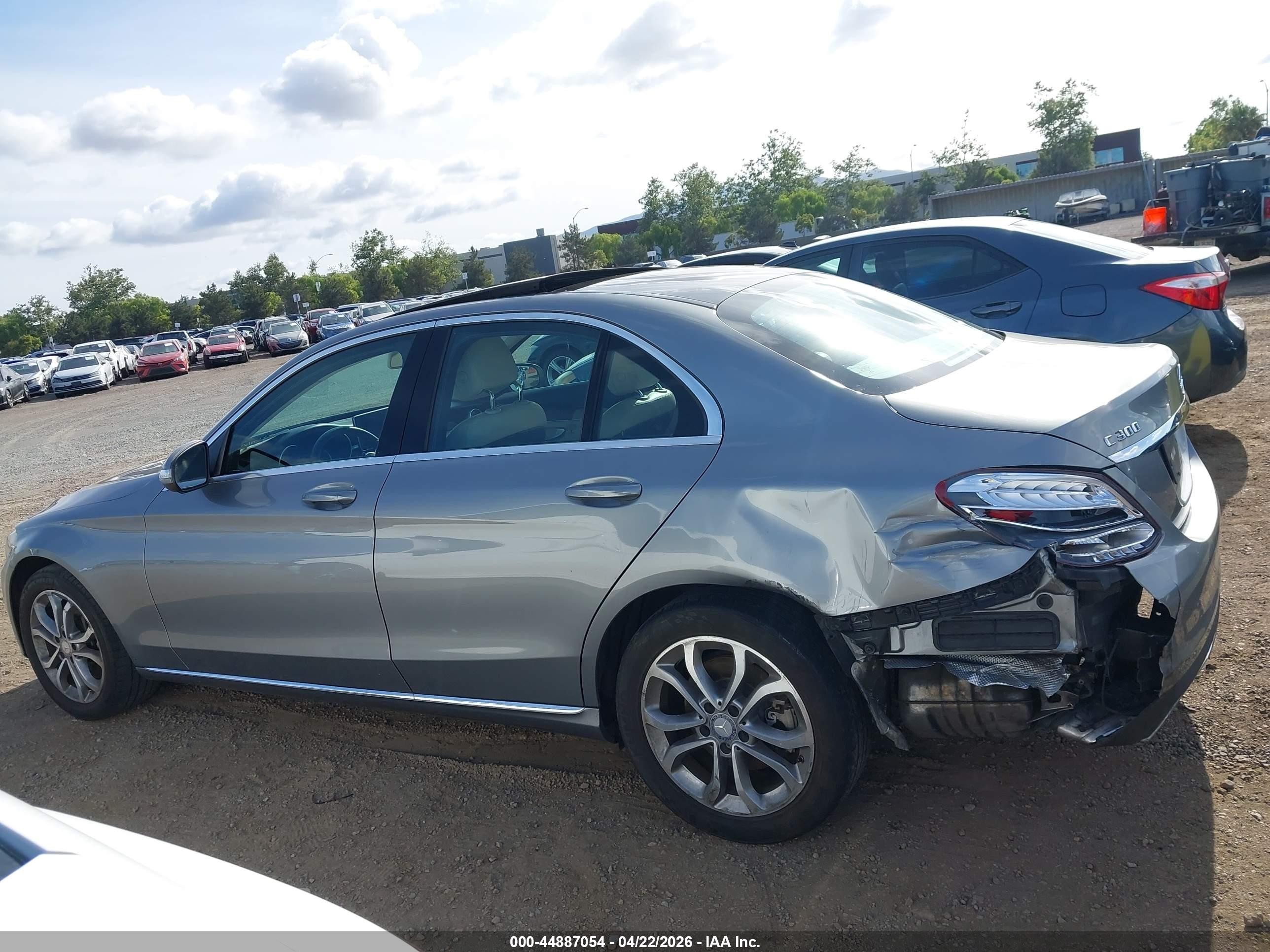 2015 Mercedes-benz C 300   Gray vin: 55SWF4JB3FU057463
