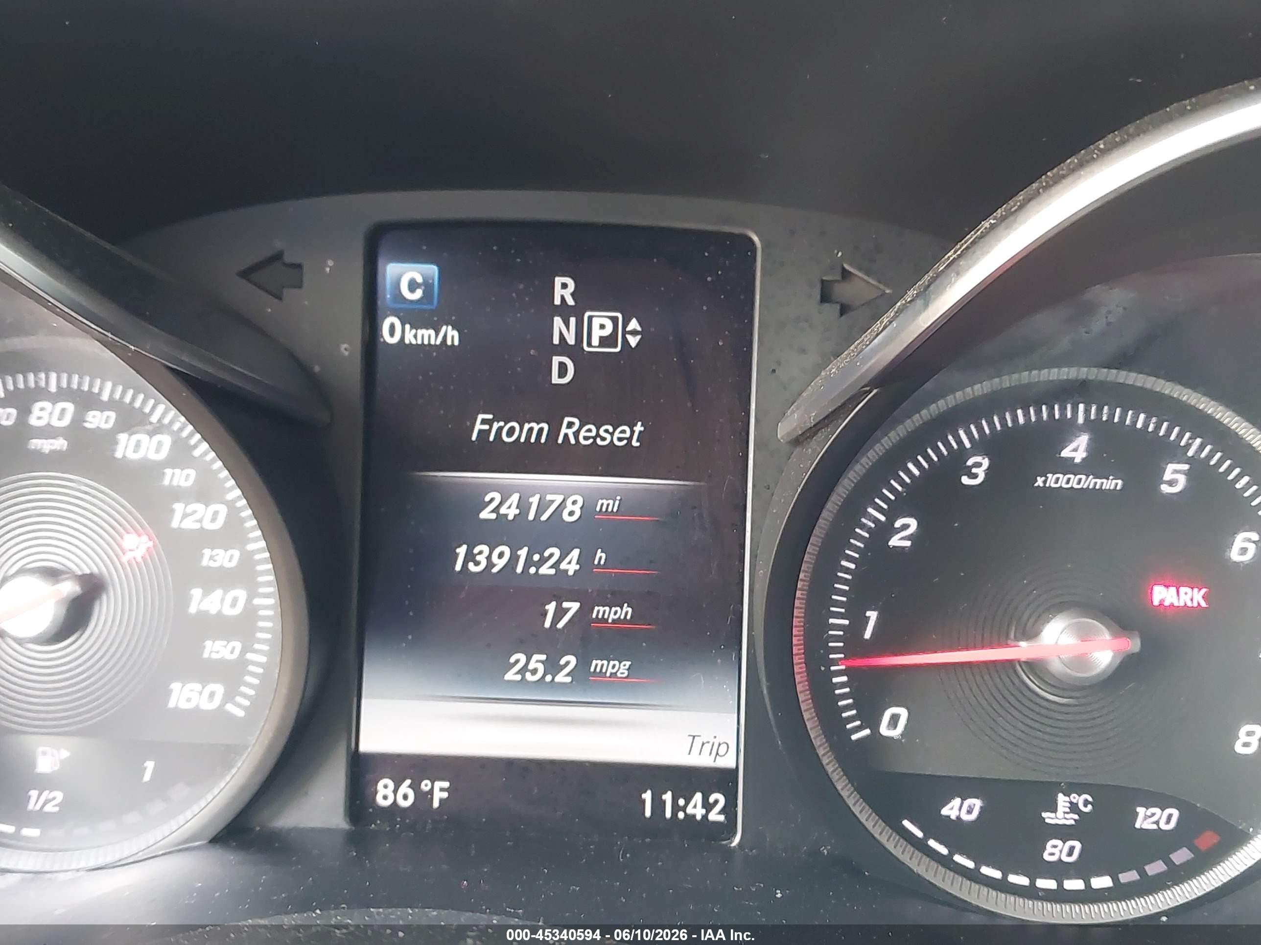 2015 Mercedes-benz C 300 Серебряный vin: 55SWF4JB3FU069693