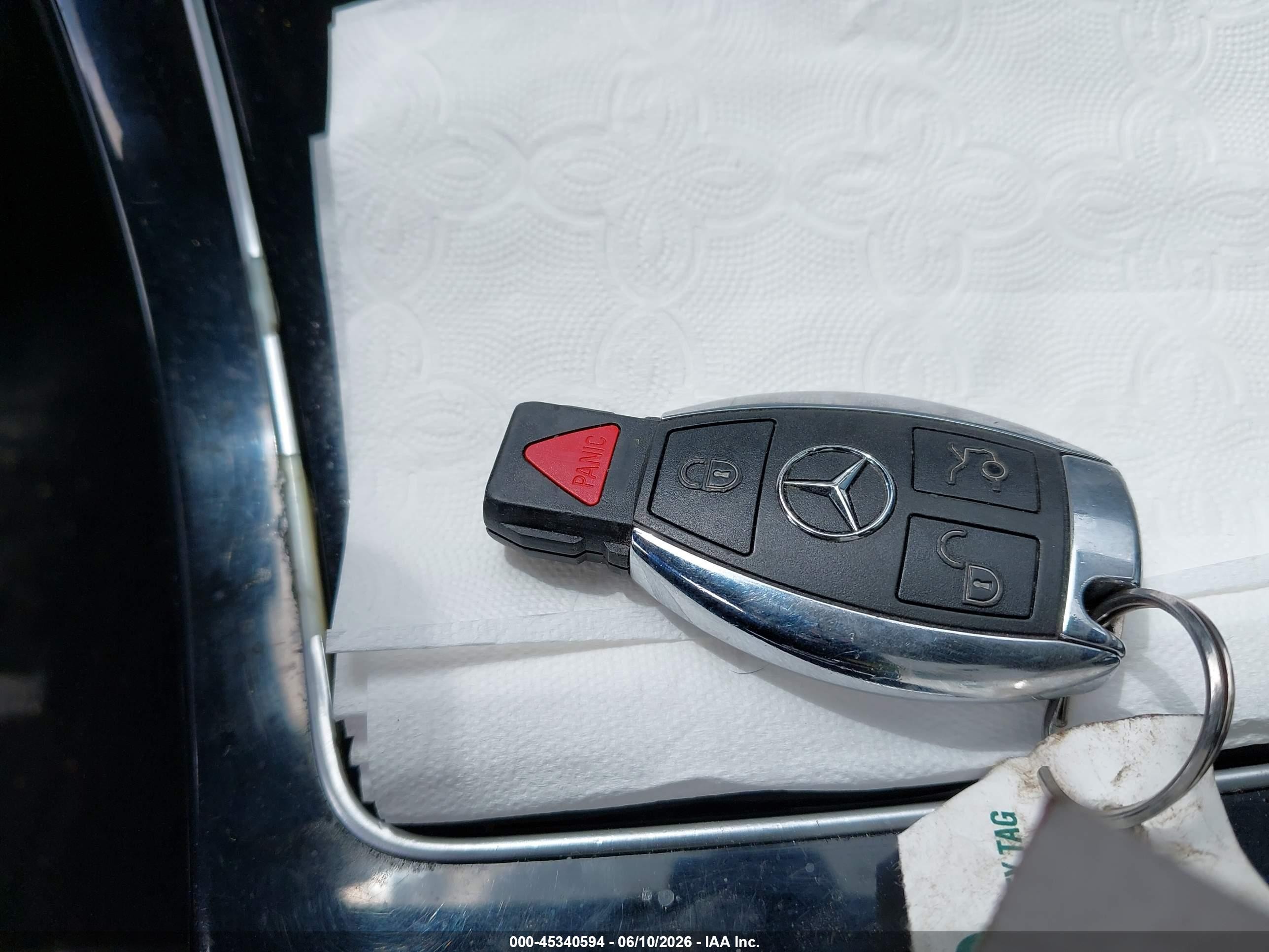 2015 Mercedes-benz C 300 Серебряный vin: 55SWF4JB3FU069693