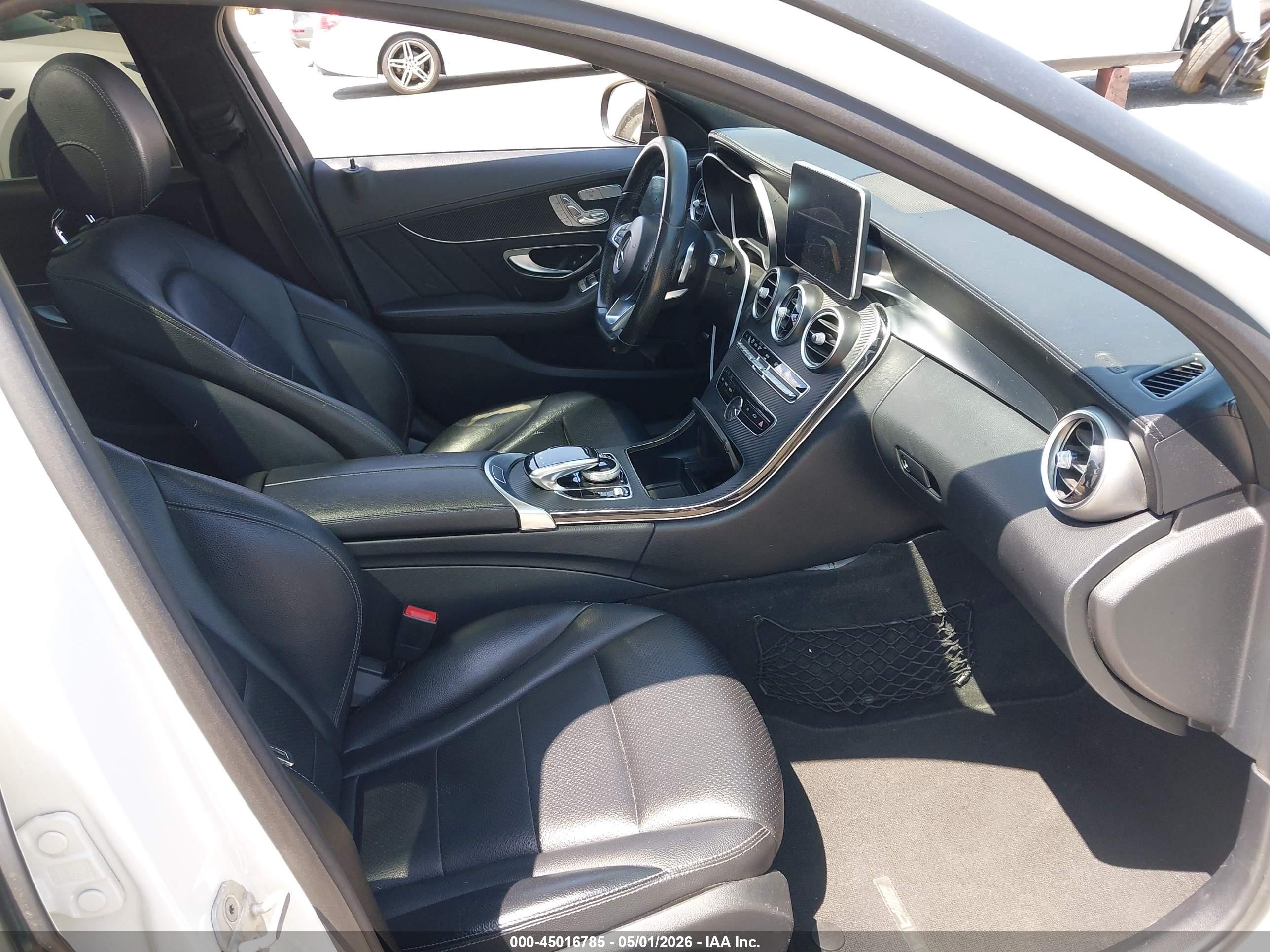 2015 Mercedes-benz C 300 Sport Black vin: 55SWF4JB3FU072657