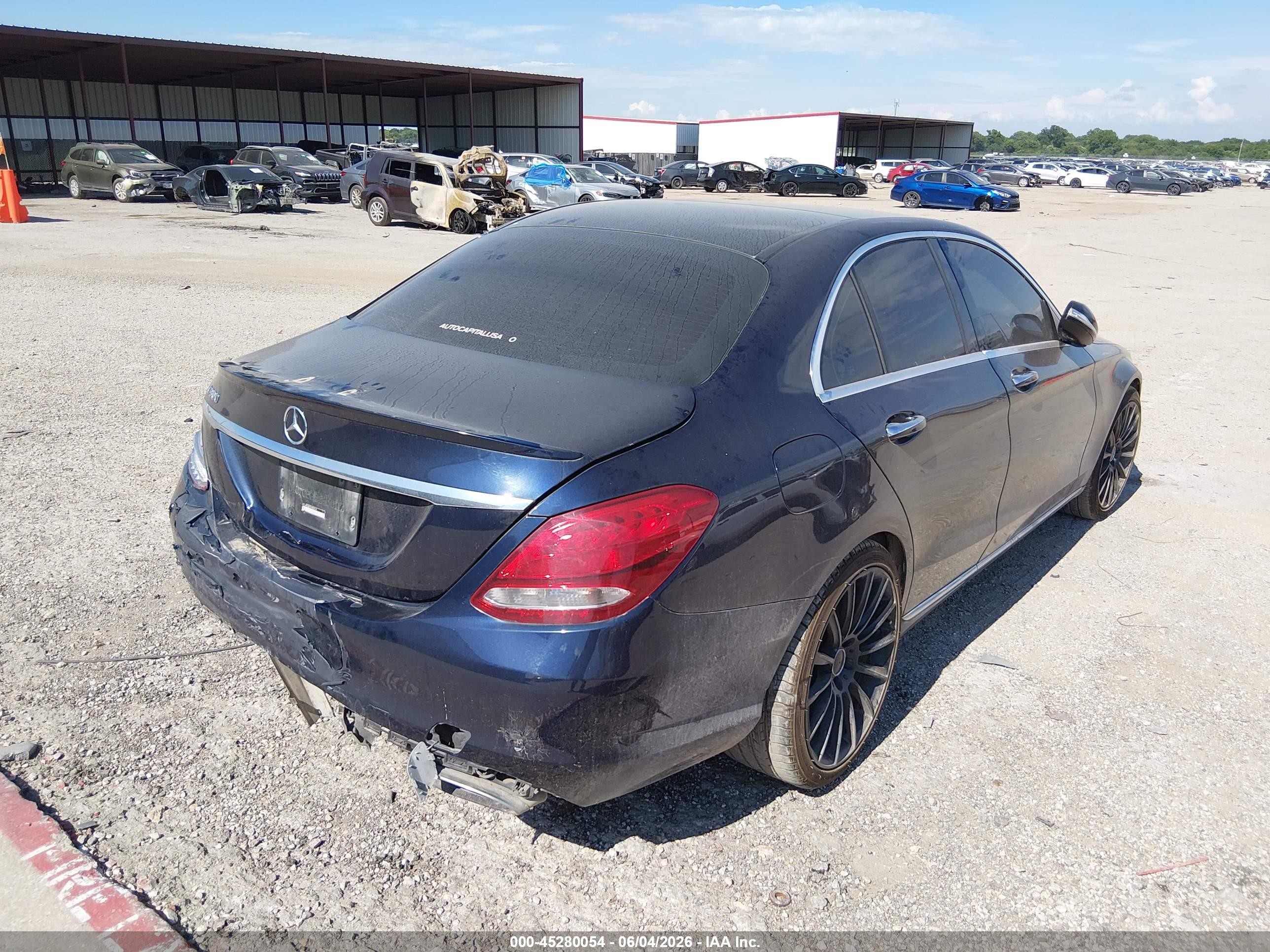 2015 Mercedes-benz C 300   Navy vin: 55SWF4JB3FU082914