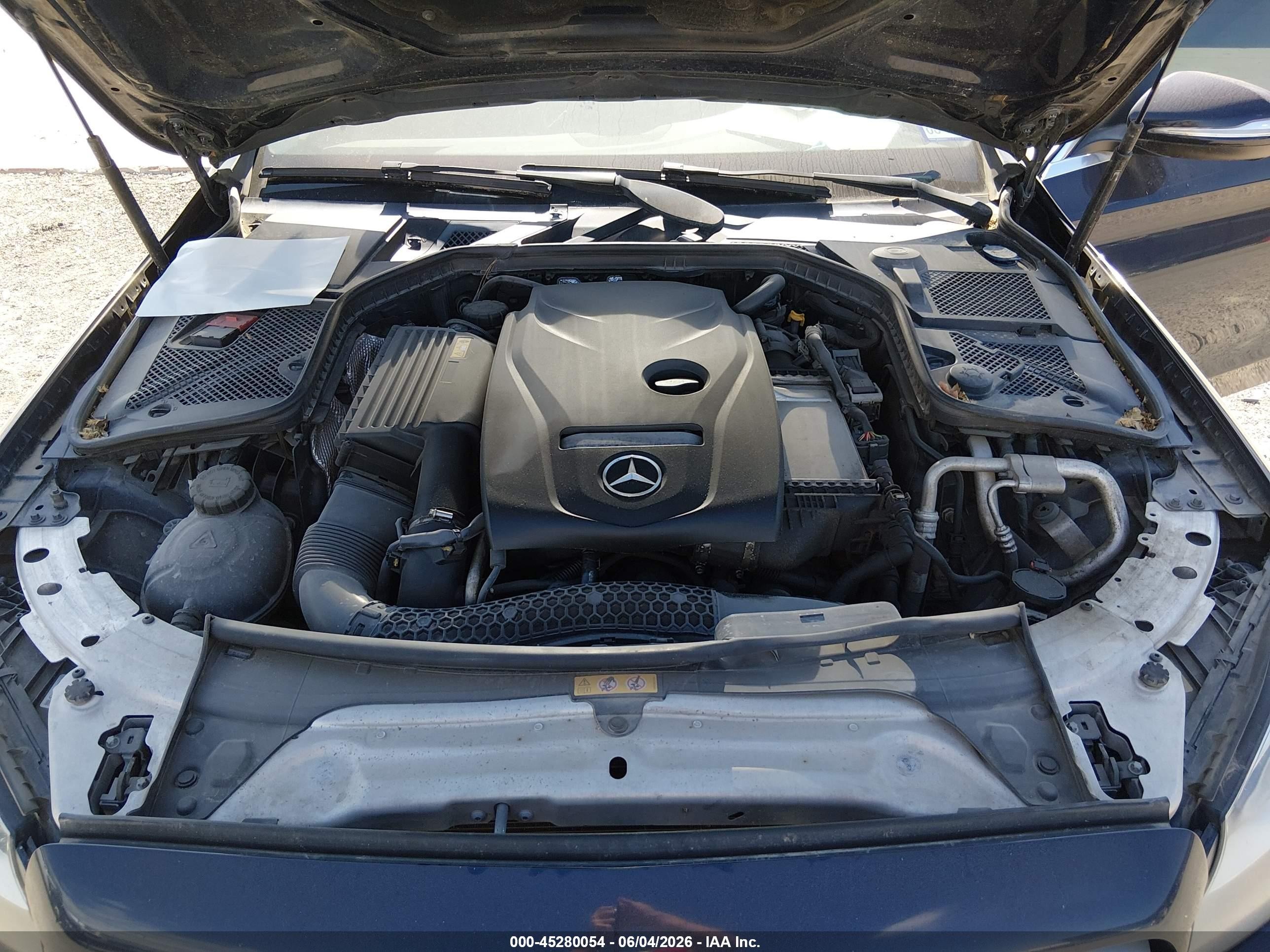 2015 Mercedes-benz C 300   Navy vin: 55SWF4JB3FU082914