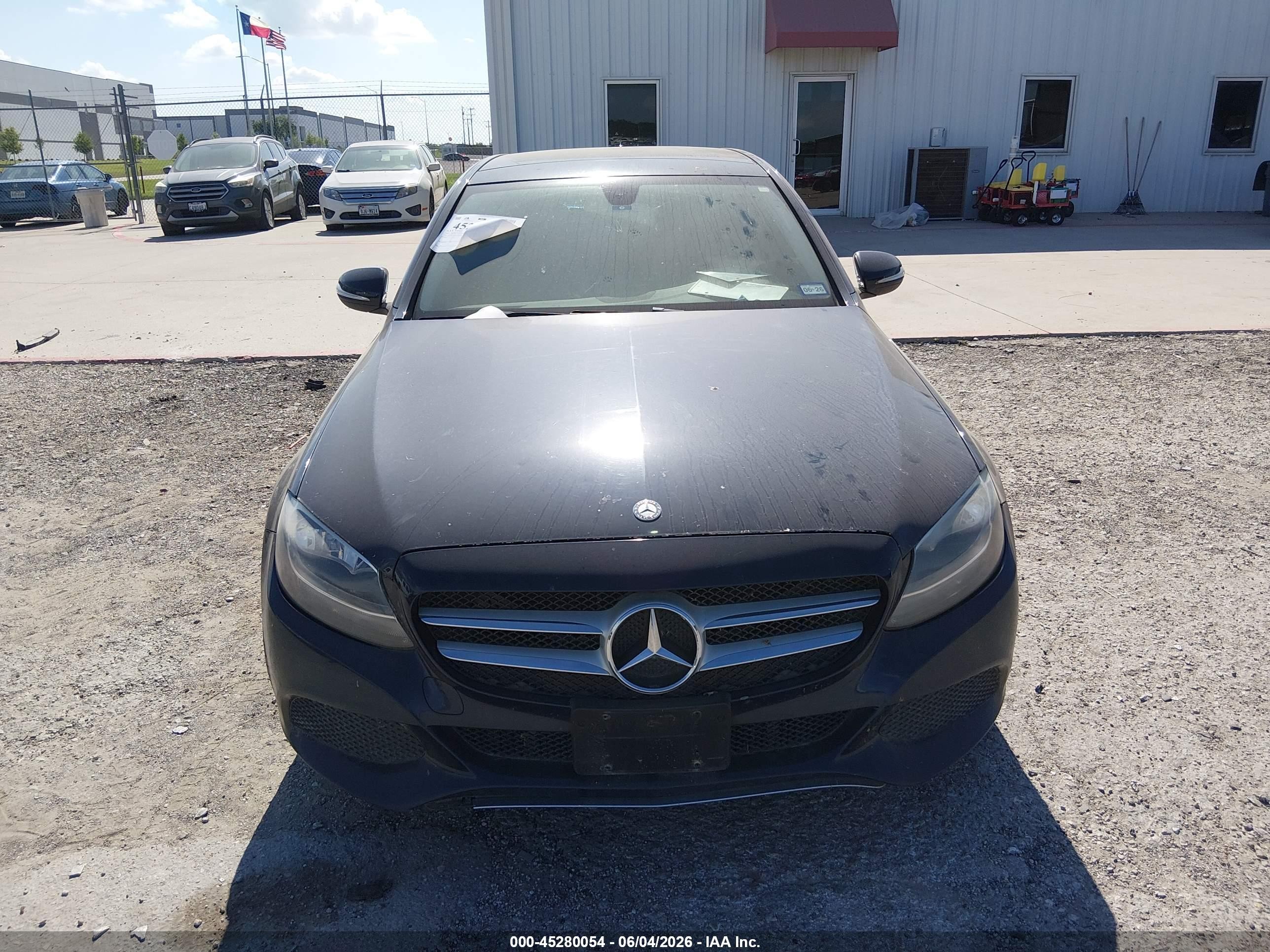 2015 Mercedes-benz C 300   Navy vin: 55SWF4JB3FU082914