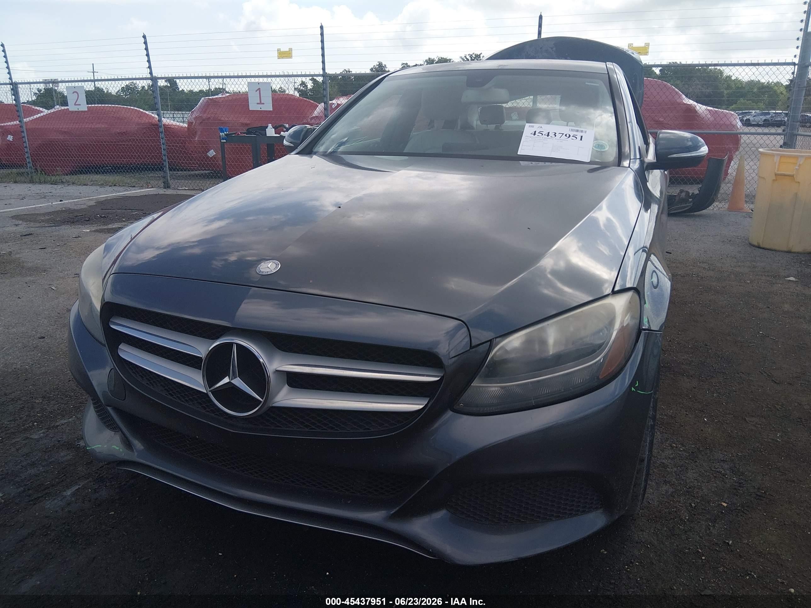 2015 Mercedes-benz C 300   Gray vin: 55SWF4JB3FU083528