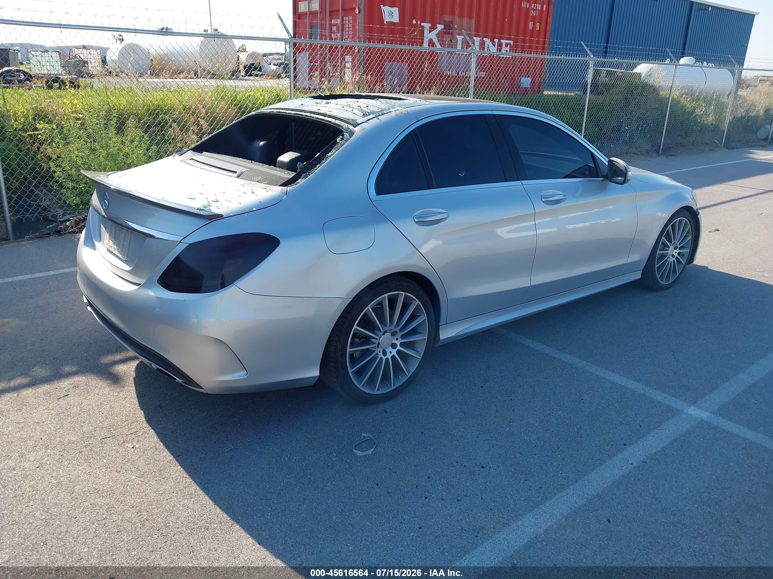 2015 Mercedes-benz C 300 Sport Silver vin: 55SWF4JB3FU083853