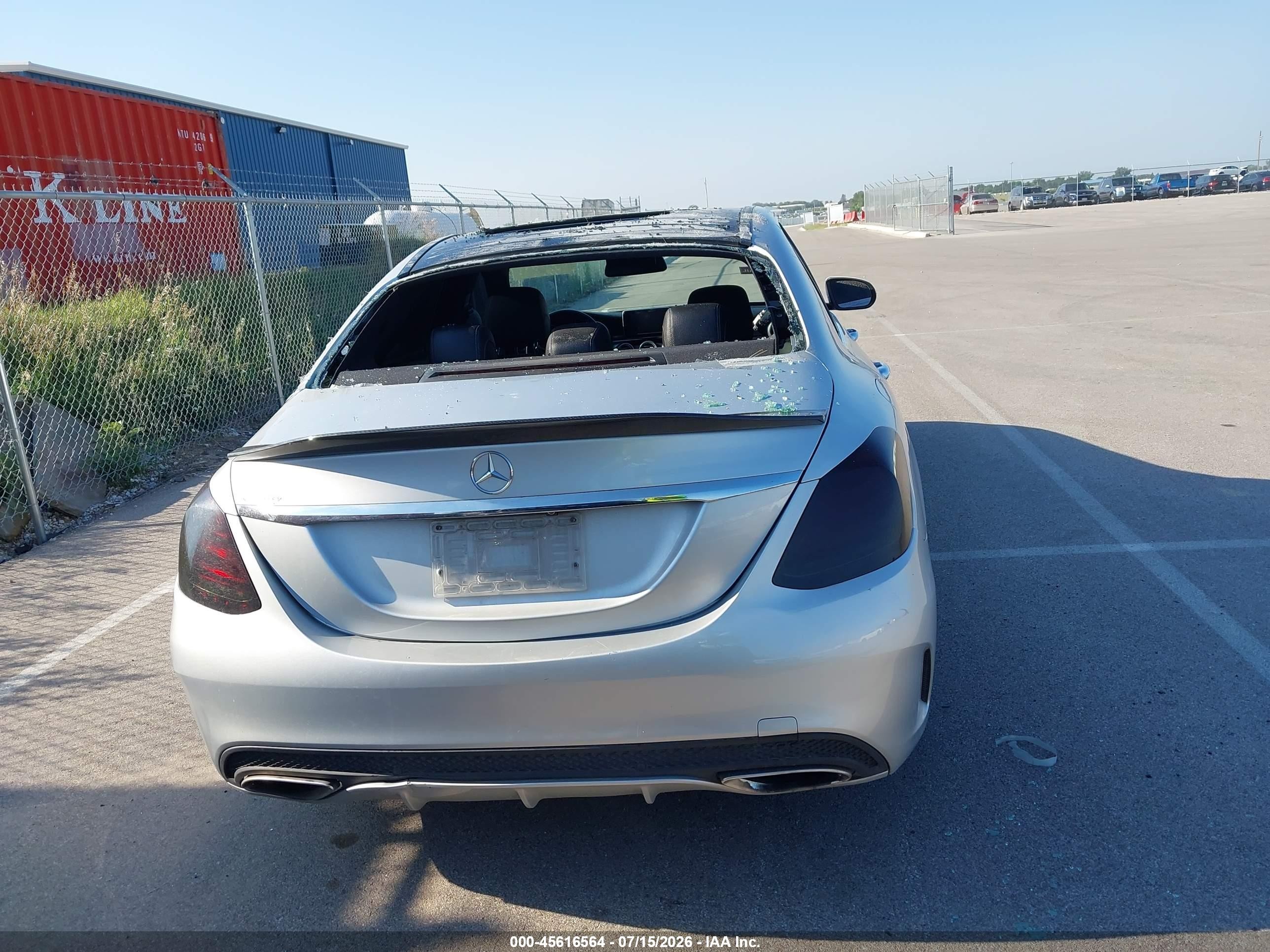 2015 Mercedes-benz C 300 Sport Silver vin: 55SWF4JB3FU083853