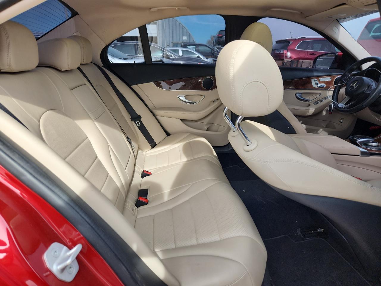 2016 Mercedes-benz C 300 Red vin: 55SWF4JB3GU151487