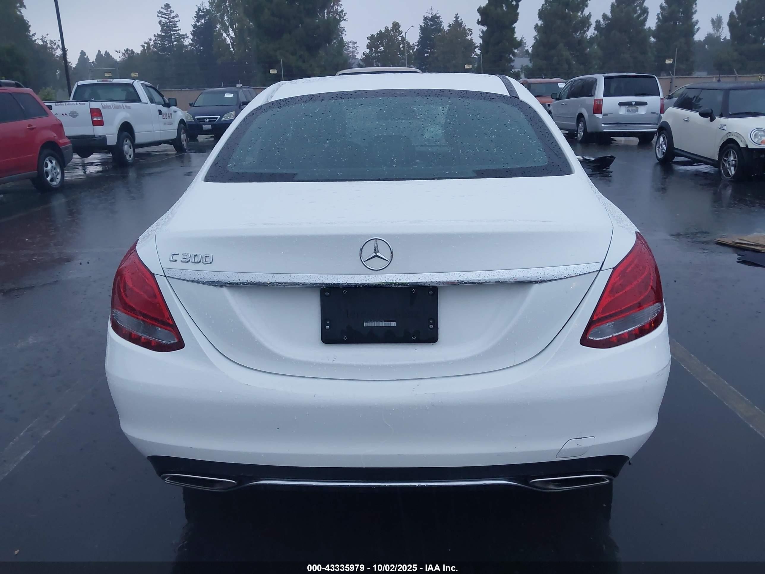 2018 Mercedes-benz C 300 Белый vin: 55SWF4JB3JU269739