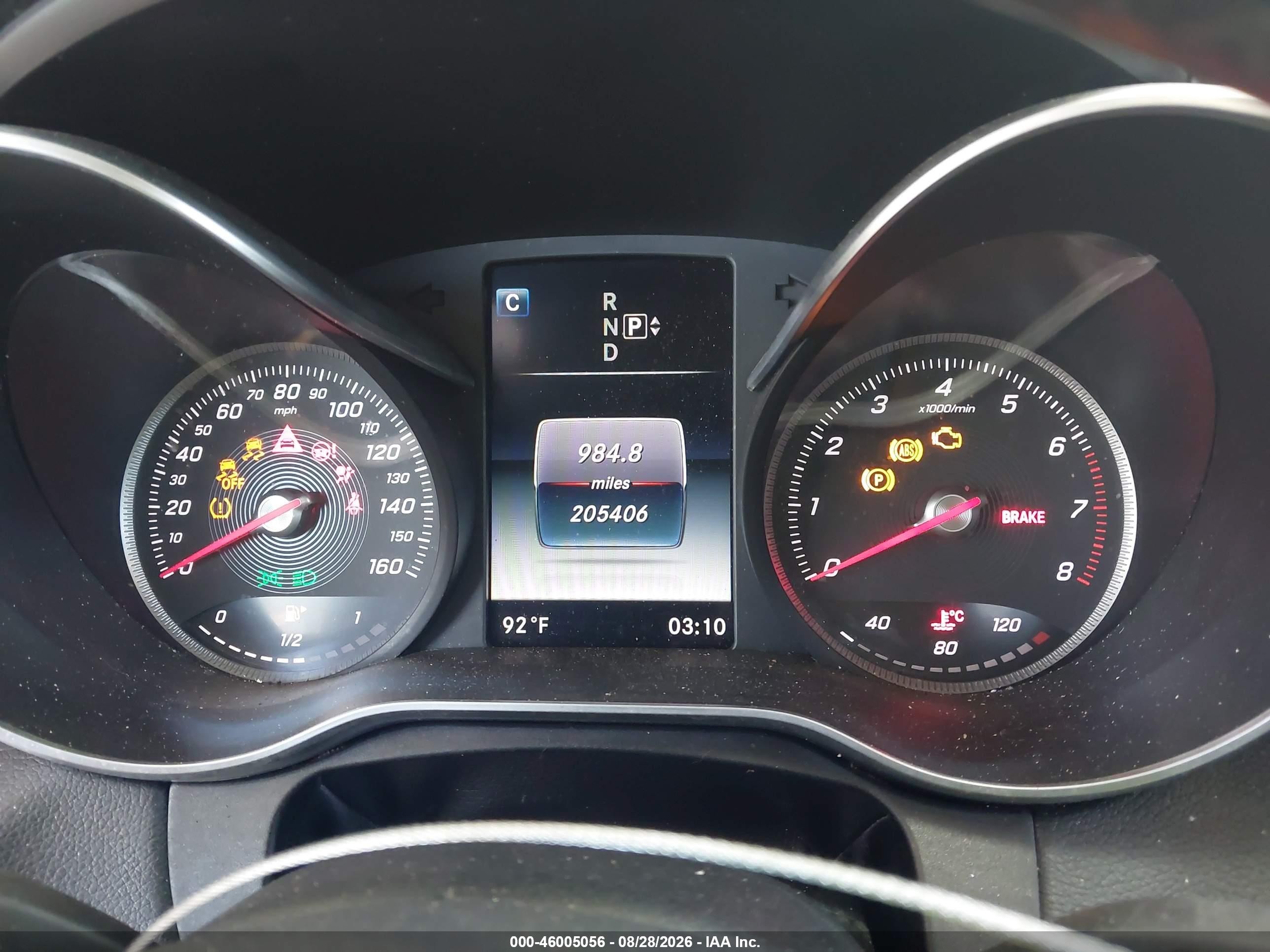 2015 Mercedes-benz C 300   Белый vin: 55SWF4JB4FU046634