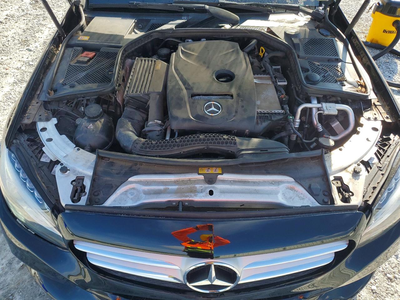 2015 Mercedes-benz C 300 Black vin: 55SWF4JB4FU050568