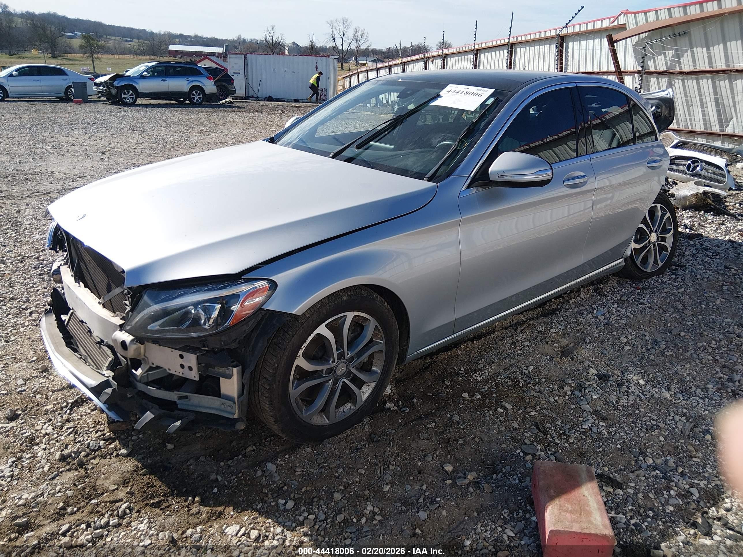 2015 Mercedes-benz C 300   Серебряный vin: 55SWF4JB4FU061635