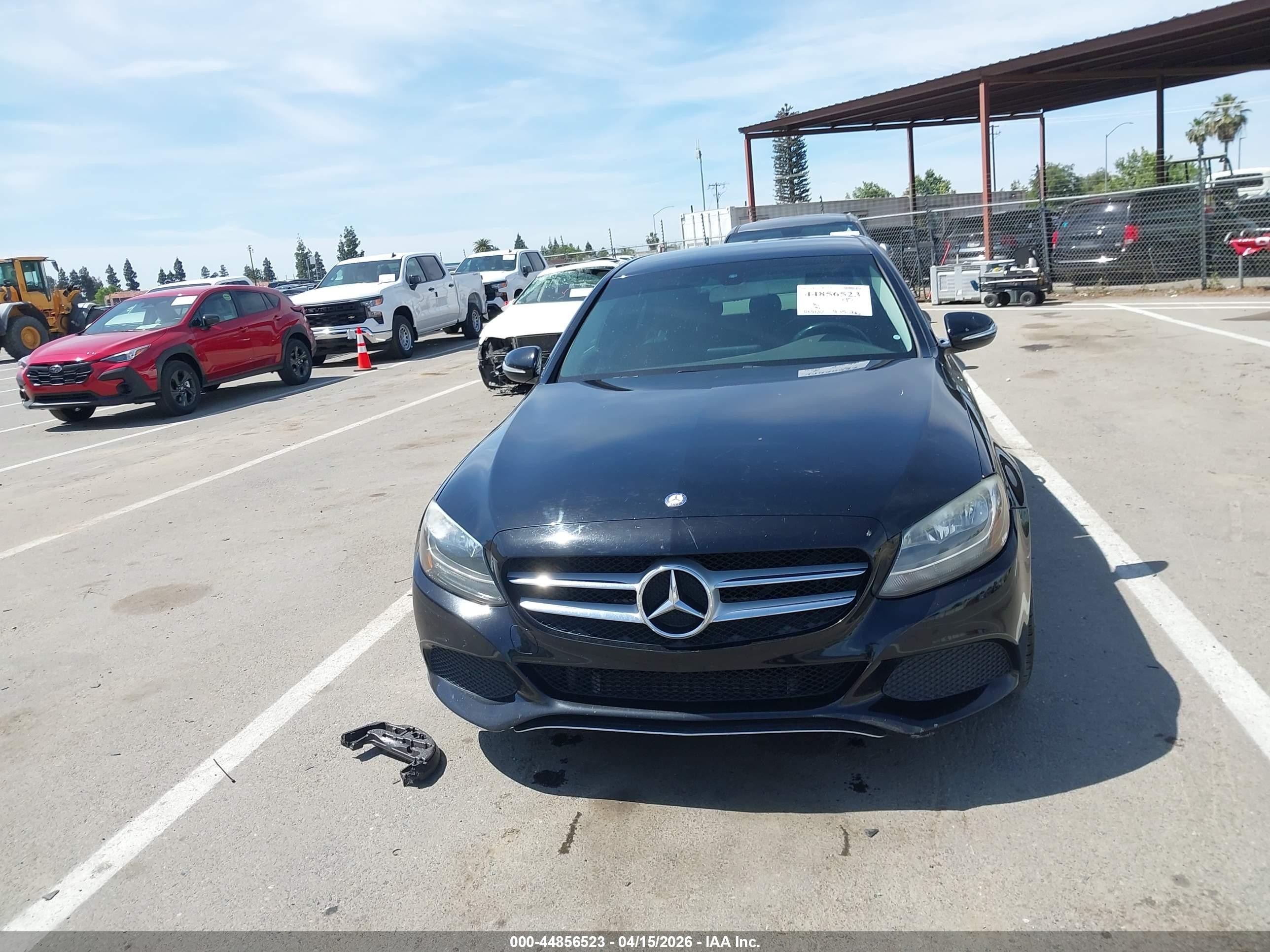 2015 Mercedes-benz C 300   Black vin: 55SWF4JB4FU071470