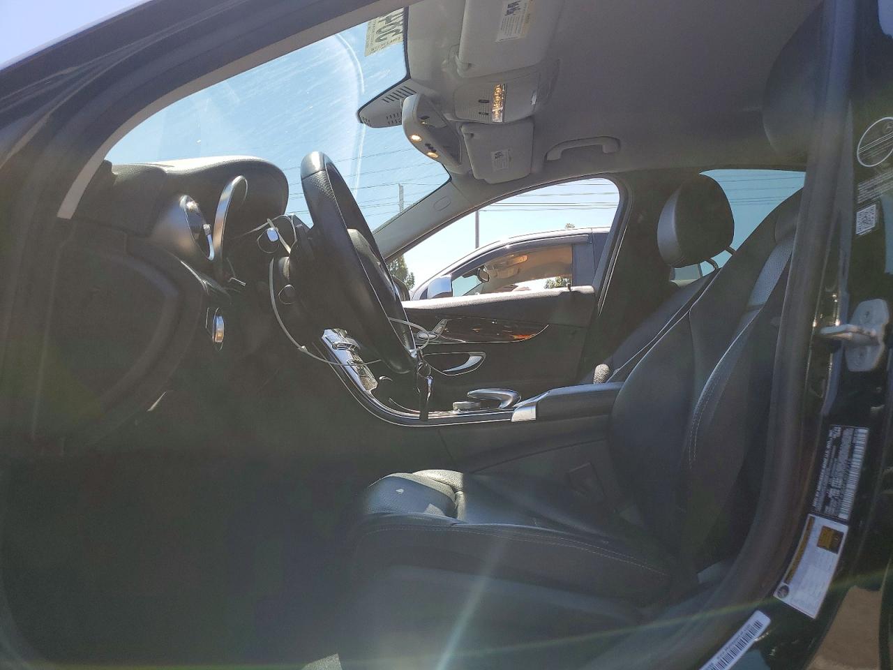 2015 Mercedes-benz C 300 Черный vin: 55SWF4JB4FU072716