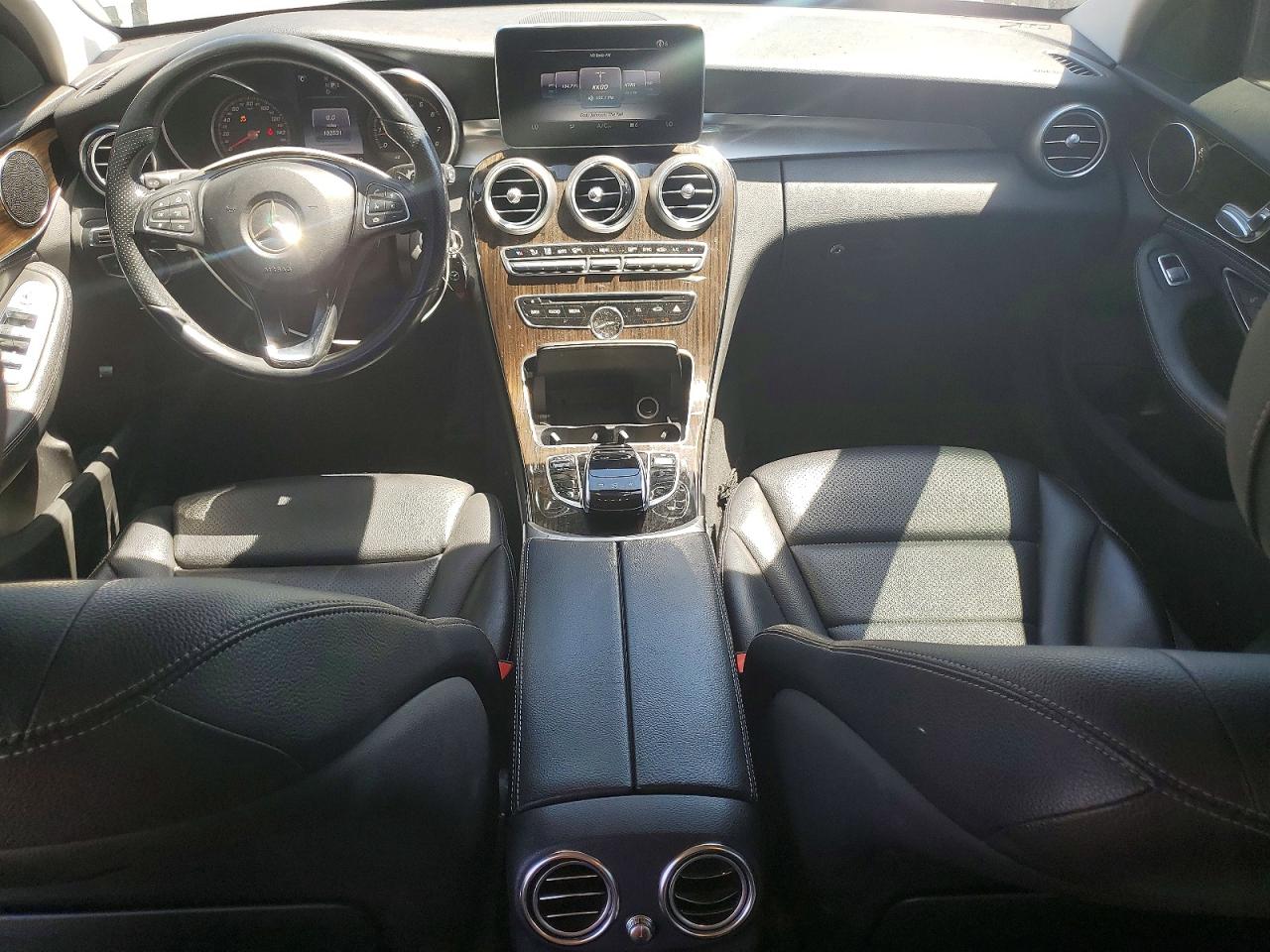 2015 Mercedes-benz C 300 Черный vin: 55SWF4JB4FU072716