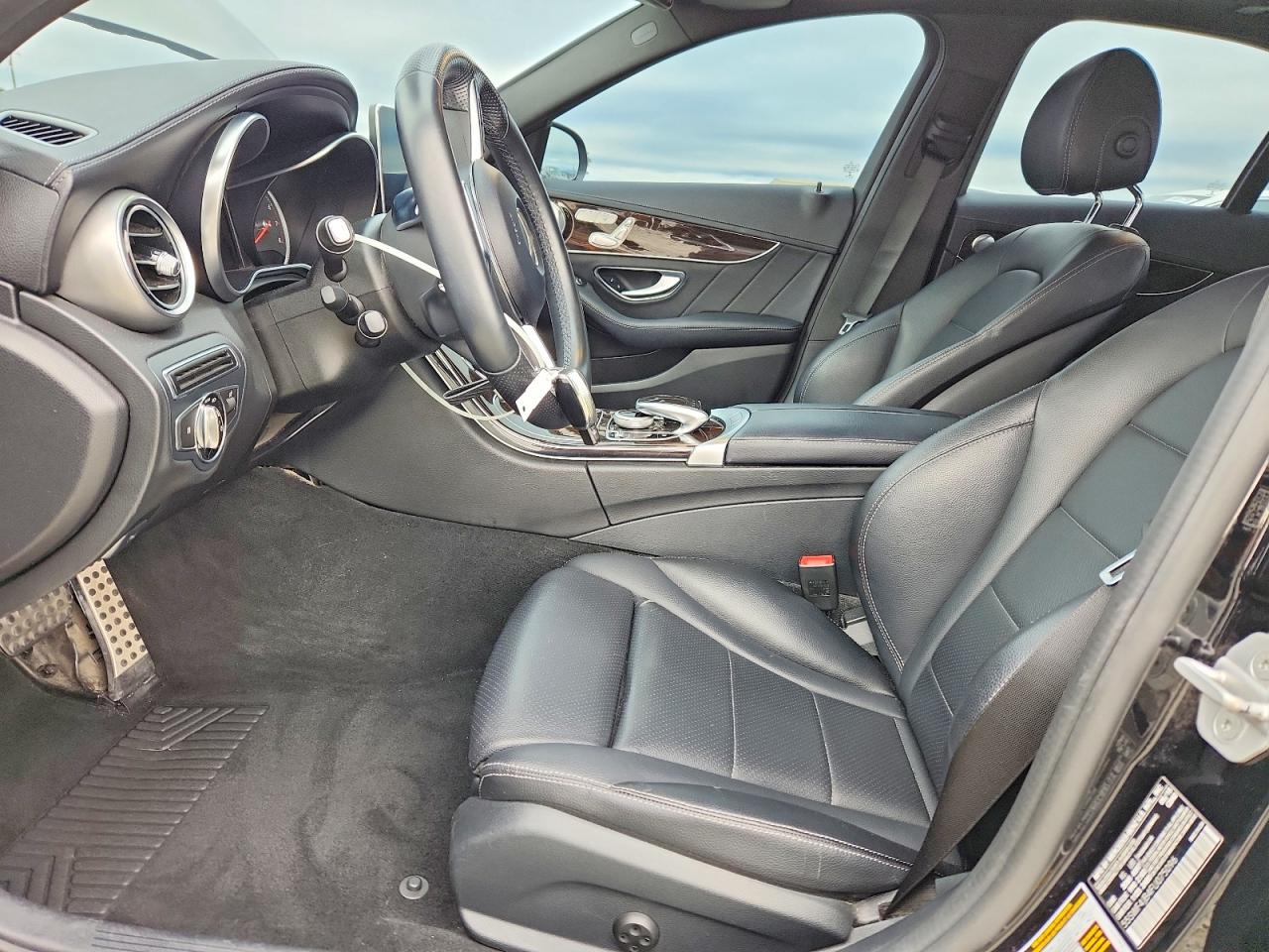 2015 Mercedes-benz C 300 Black vin: 55SWF4JB4FU075096