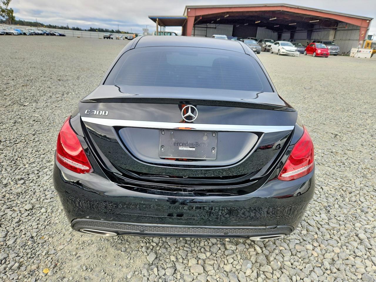 2015 Mercedes-benz C 300 Black vin: 55SWF4JB4FU075096