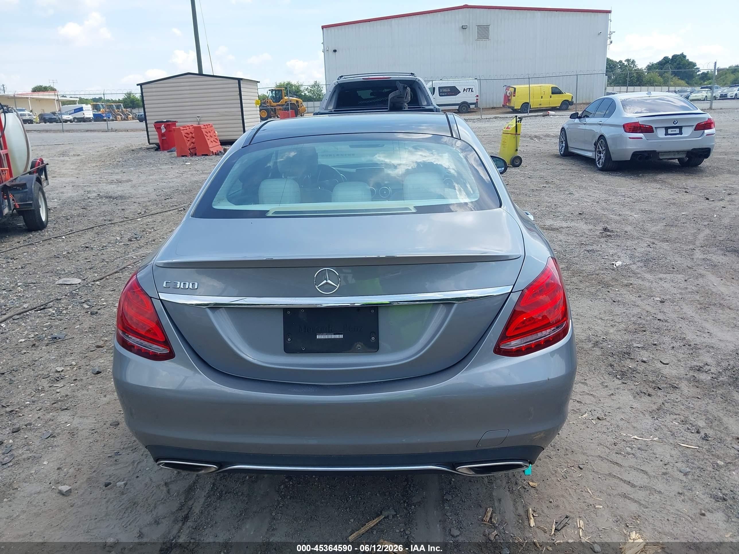2015 Mercedes-benz C 300   Gray vin: 55SWF4JB4FU083246