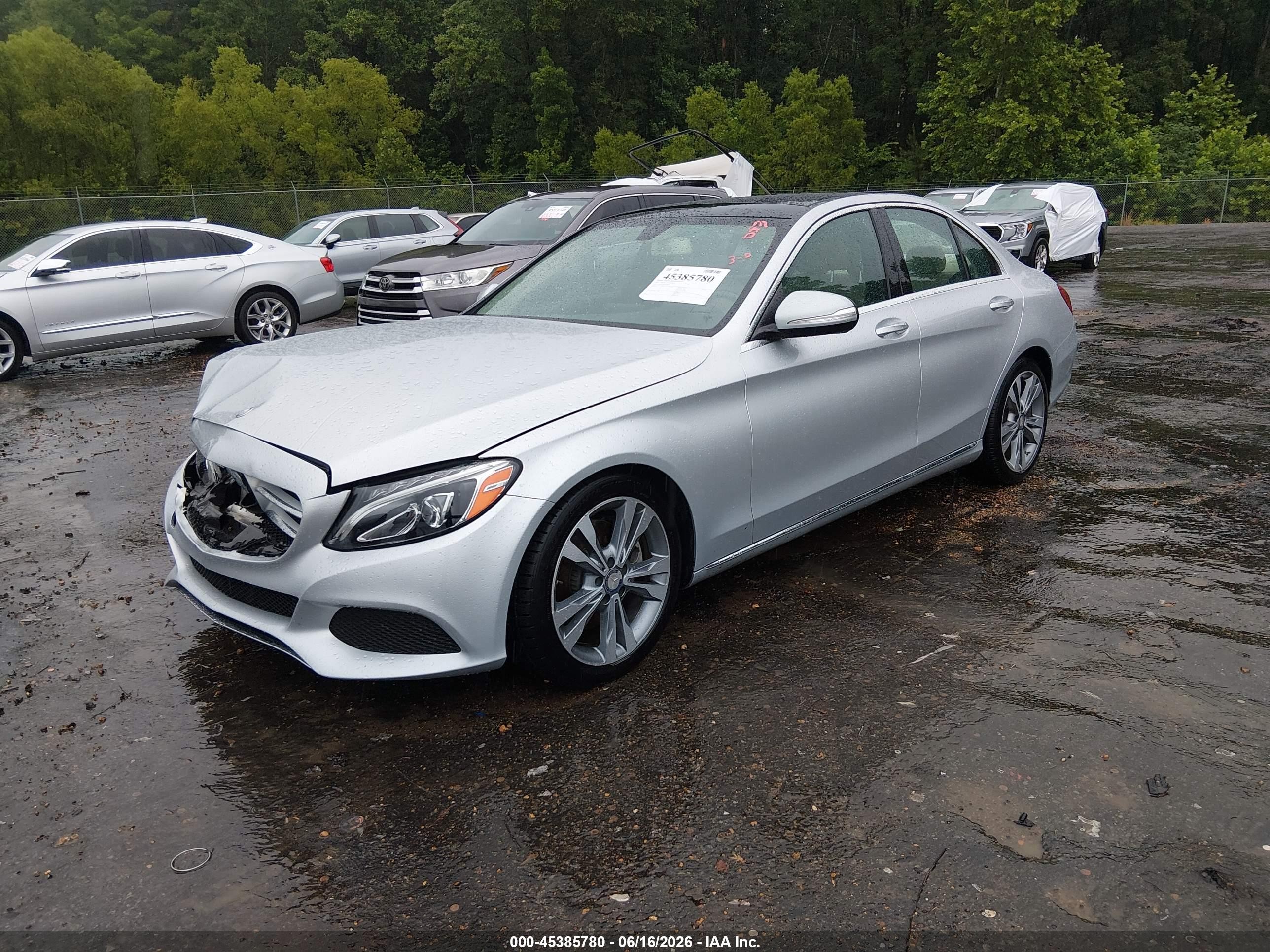 2015 Mercedes-benz C 300   Silver vin: 55SWF4JB4FU089144