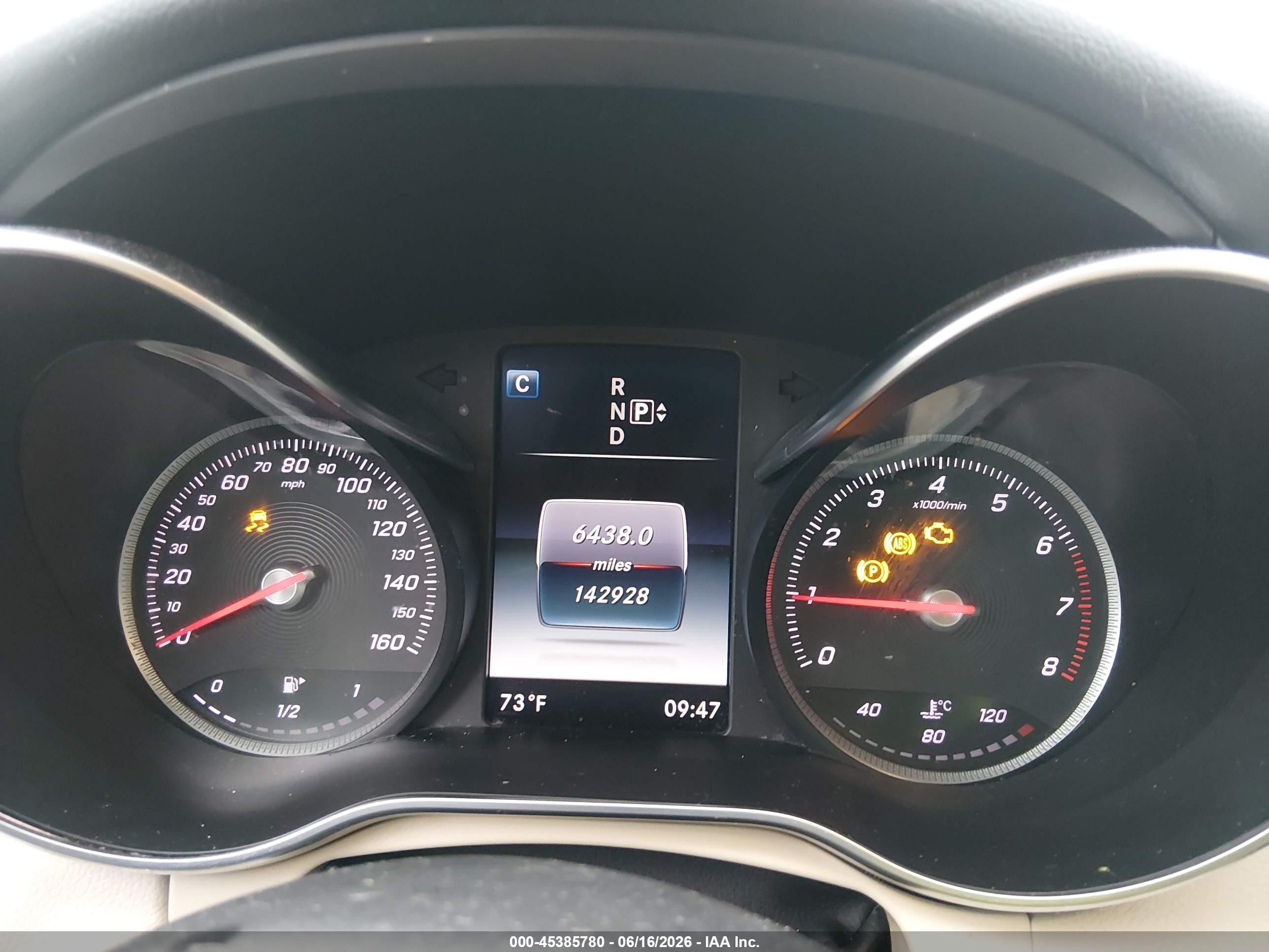 2015 Mercedes-benz C 300   Silver vin: 55SWF4JB4FU089144