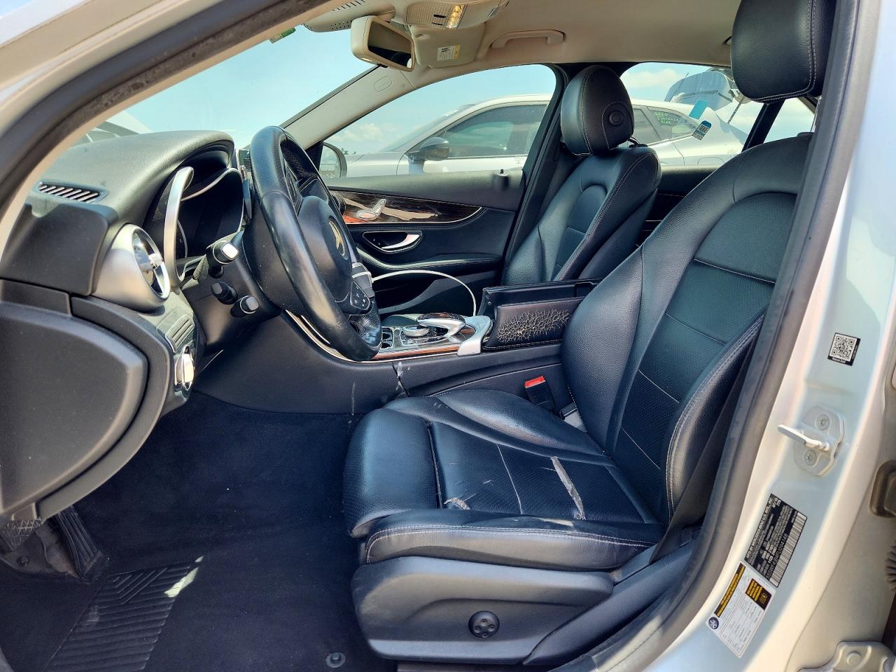 2015 Mercedes-benz C 300 Silver vin: 55SWF4JB4FU094148