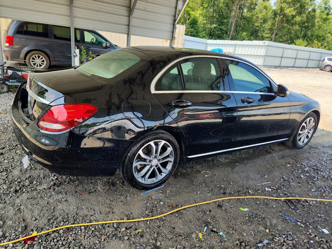 2015 Mercedes-benz C 300 Black vin: 55SWF4JB4FU096496