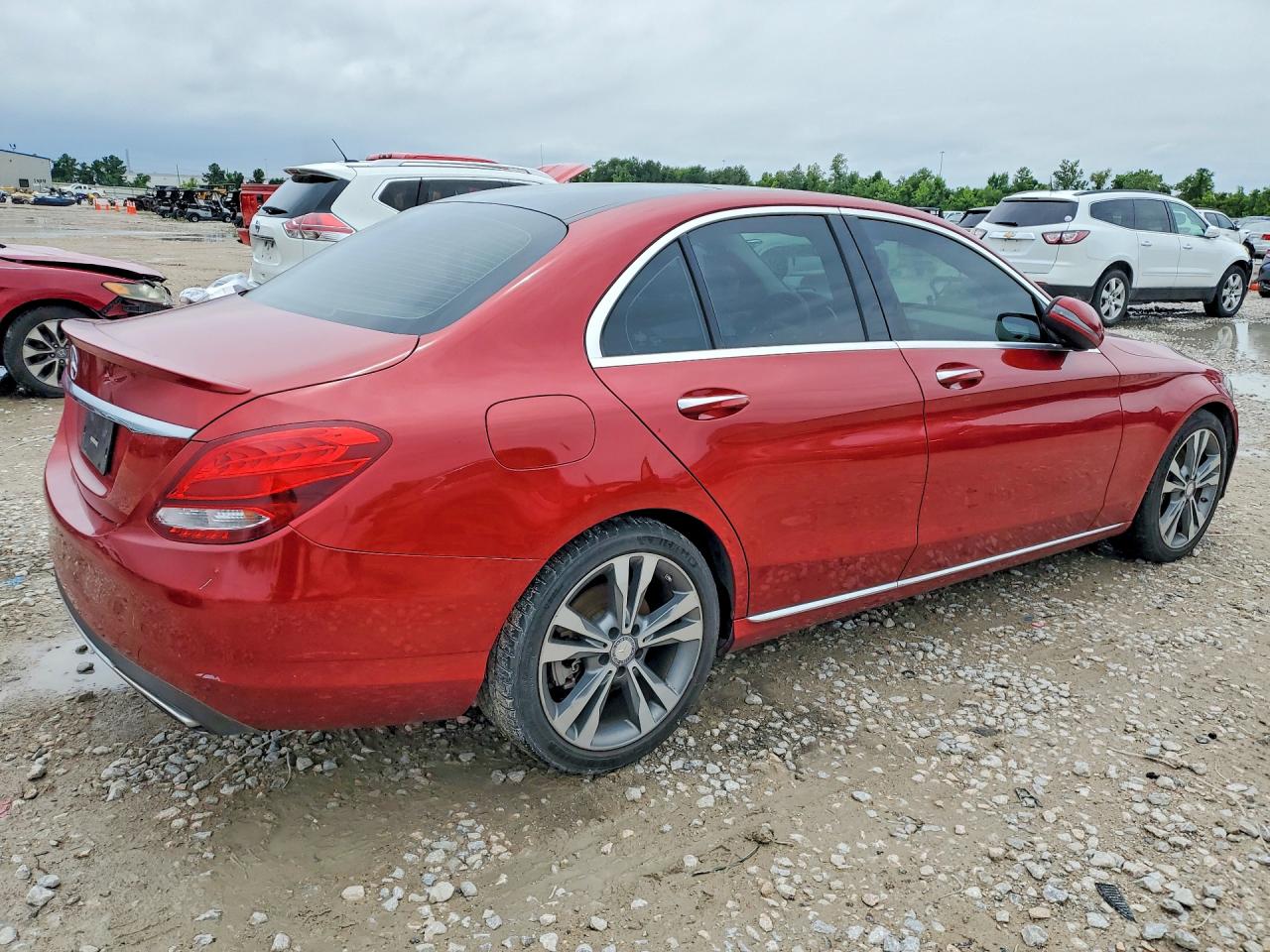 2016 Mercedes-benz C 300 Red vin: 55SWF4JB4GU121205
