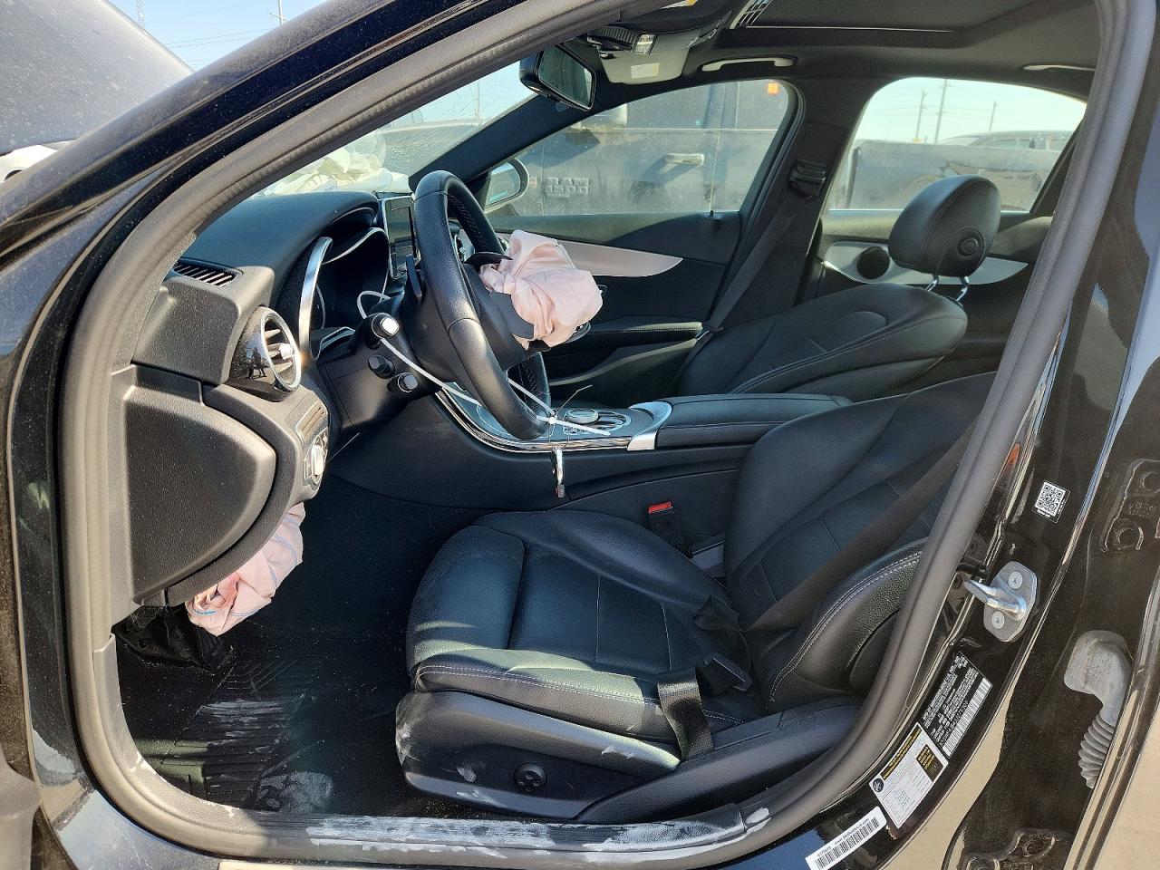 2018 Mercedes-benz C 300 Black vin: 55SWF4JB4JU279308
