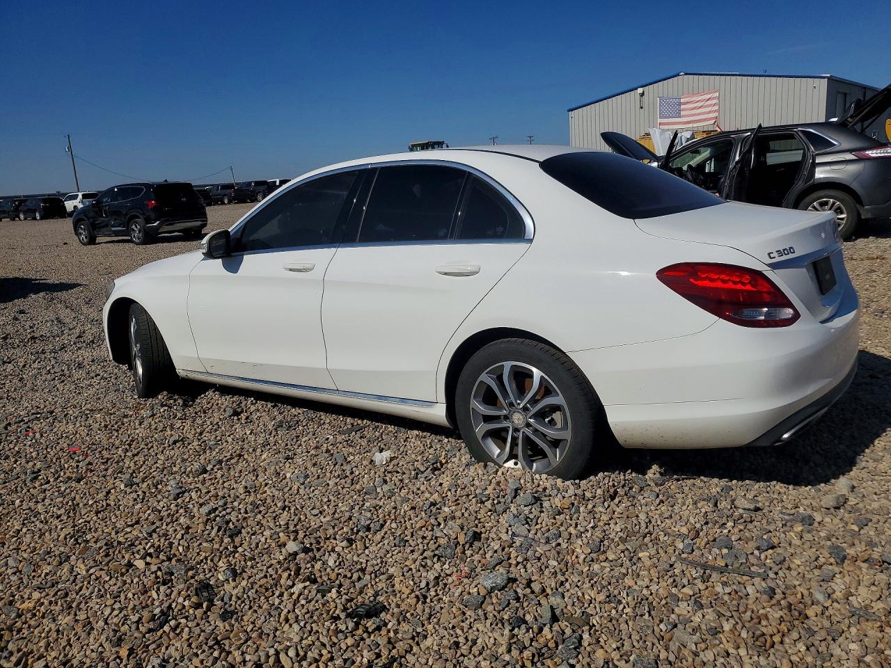 2015 Mercedes-benz C 300 Белый vin: 55SWF4JB5FU049669