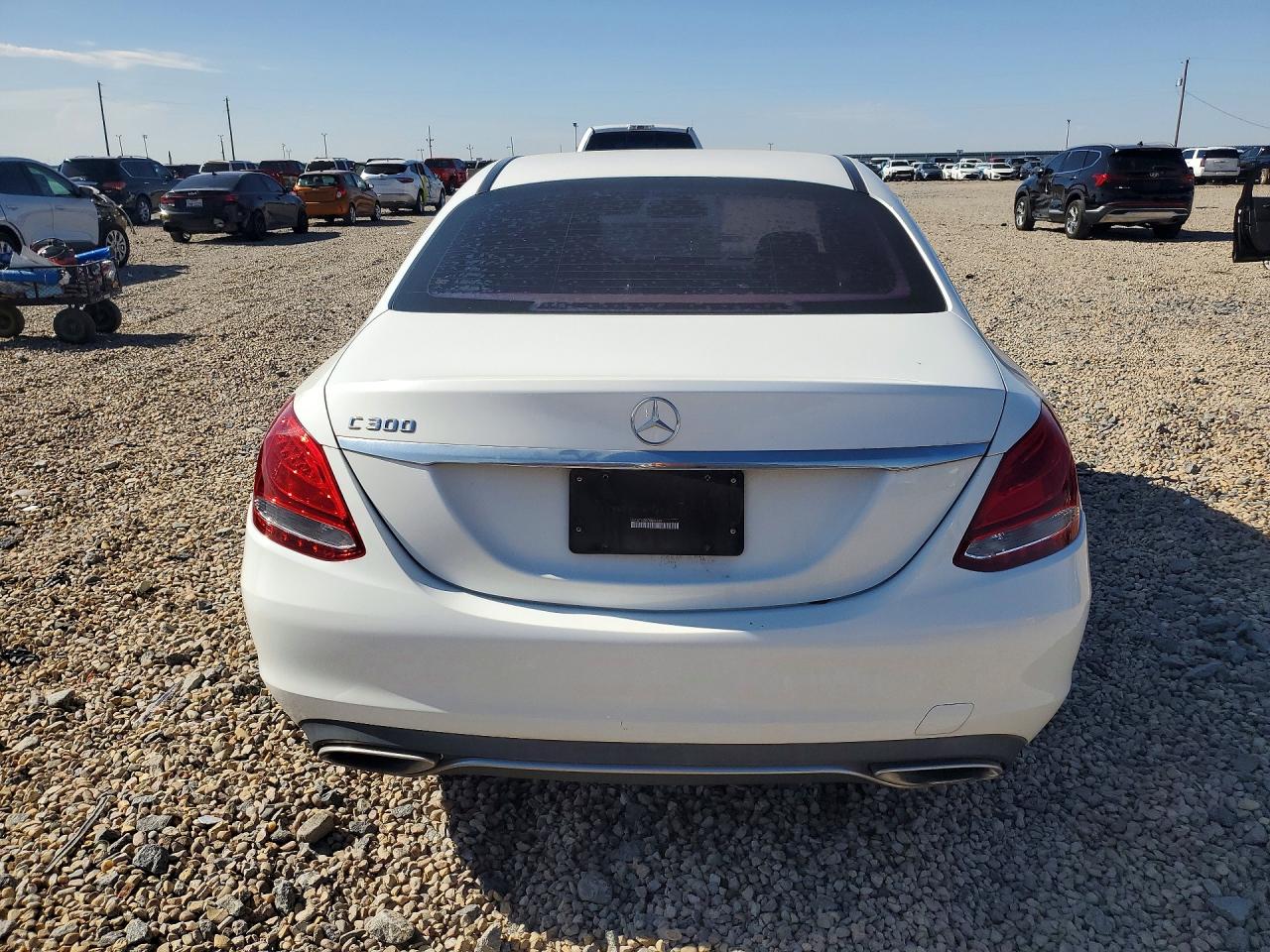 2015 Mercedes-benz C 300 Белый vin: 55SWF4JB5FU049669