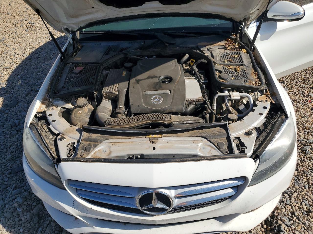 2015 Mercedes-benz C 300 Белый vin: 55SWF4JB5FU049669