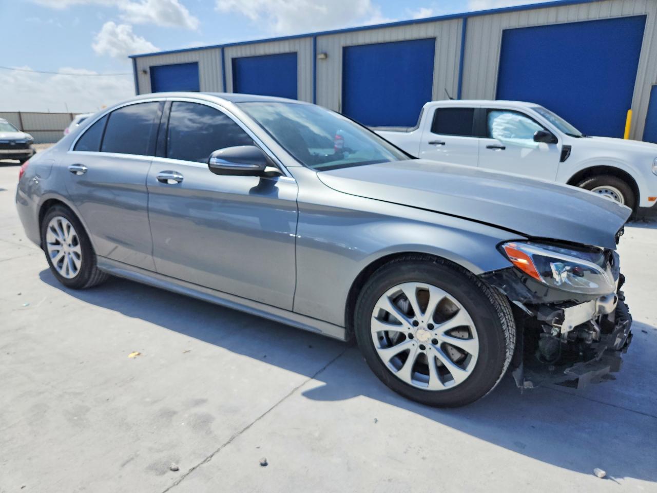 2015 Mercedes-benz C 300 Gray vin: 55SWF4JB5FU063751