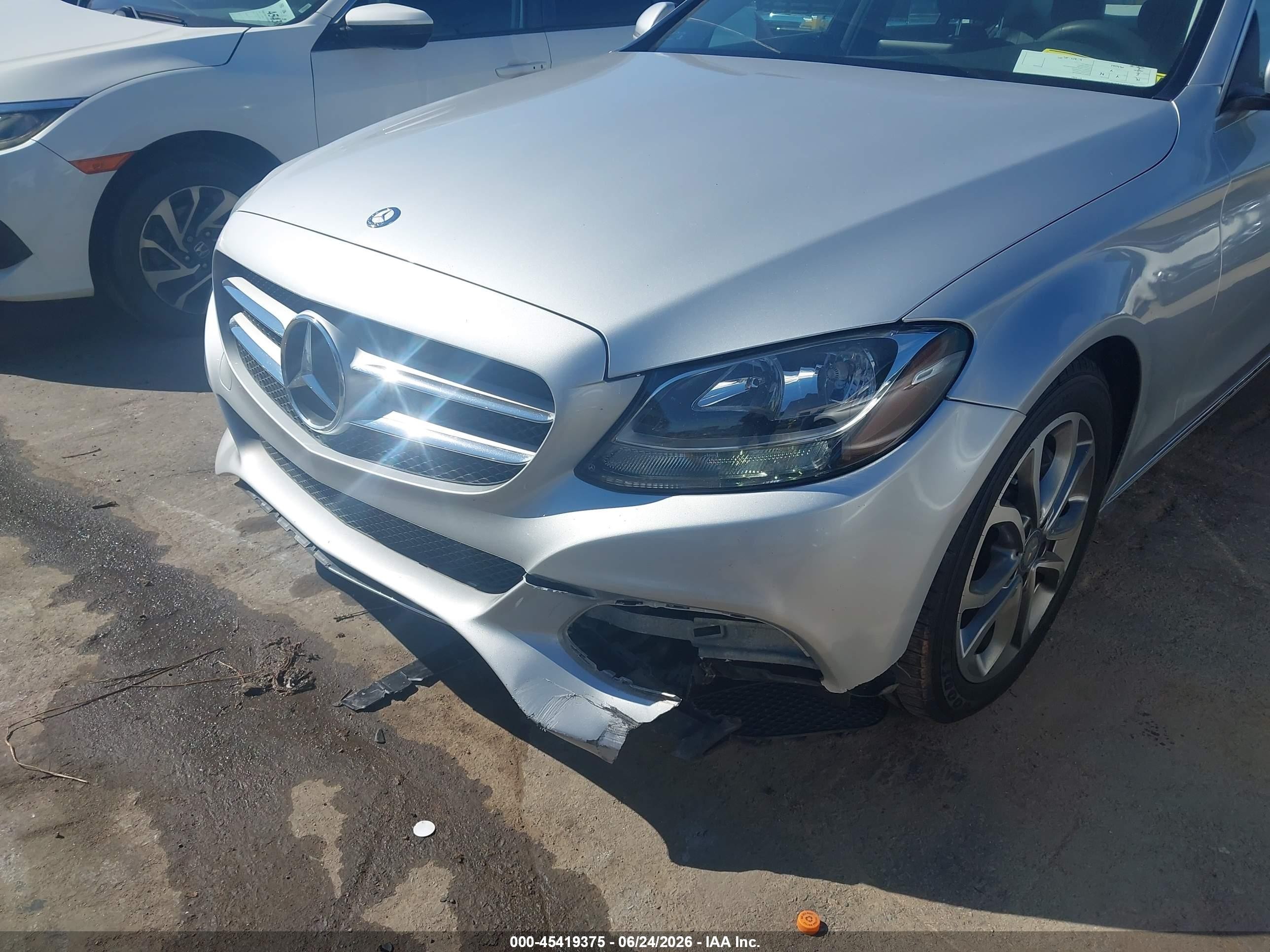 2015 Mercedes-benz C 300 Silver vin: 55SWF4JB5FU067721