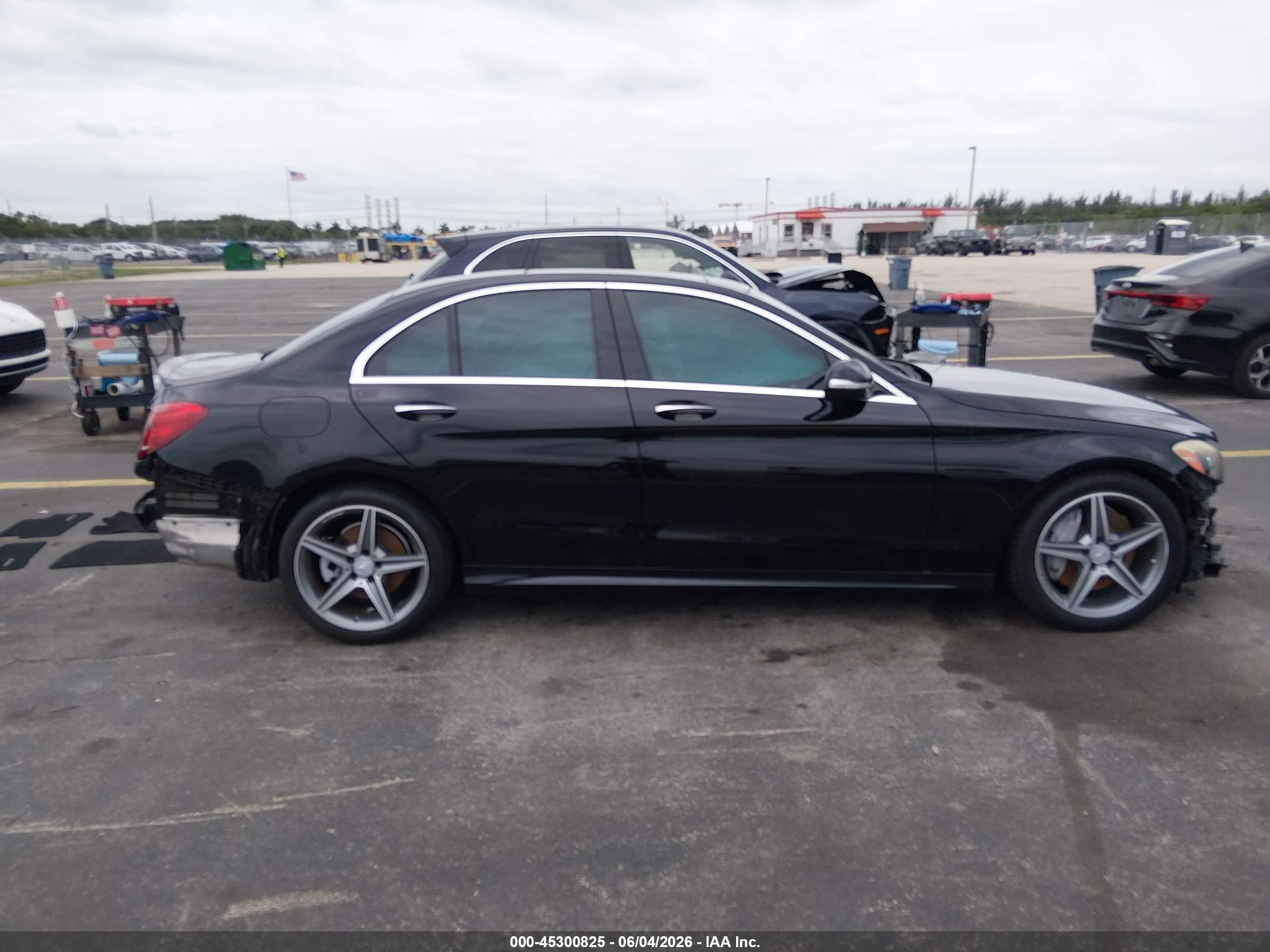 2015 Mercedes-benz C 300 Sport Black vin: 55SWF4JB5FU080842