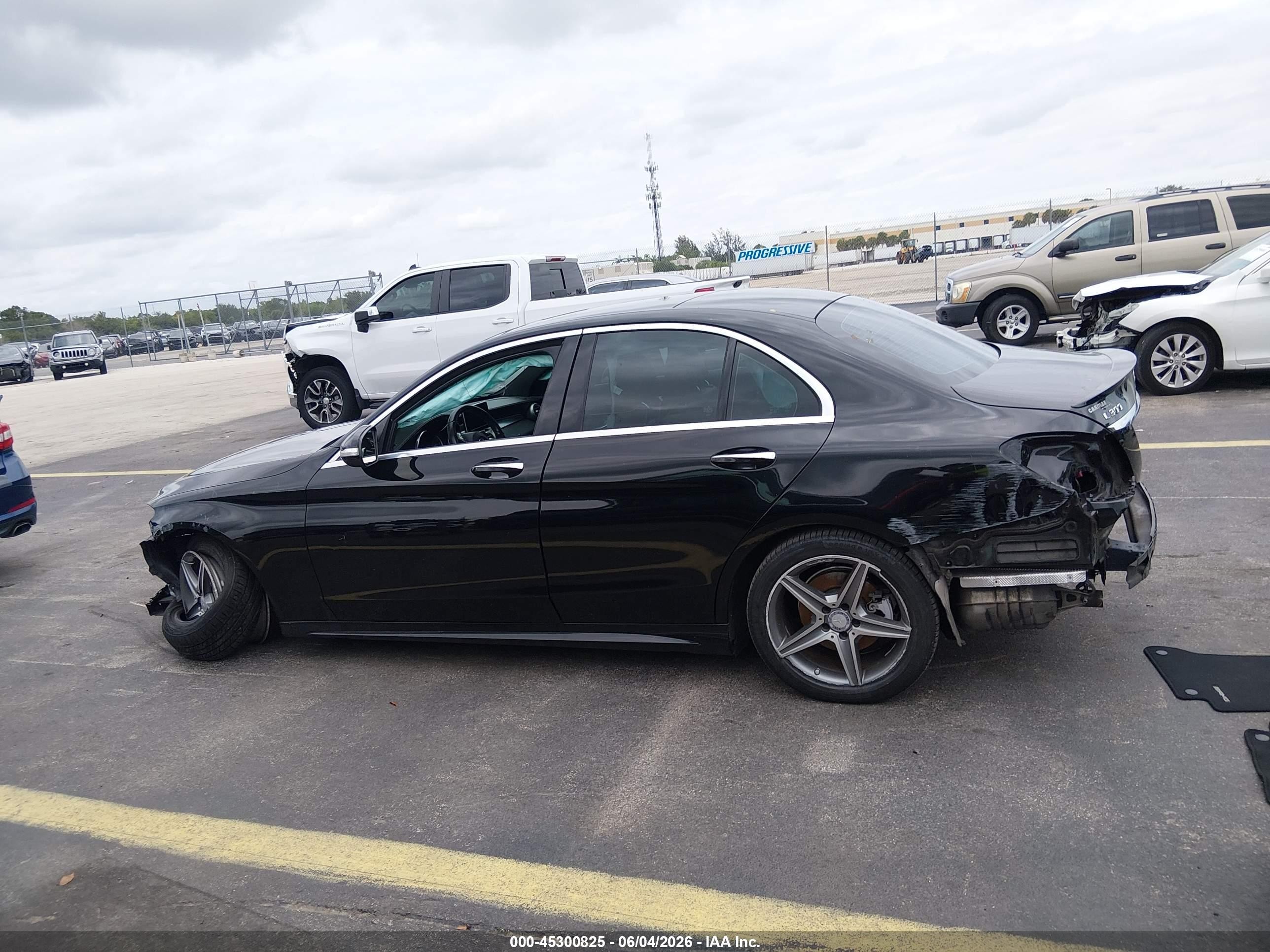2015 Mercedes-benz C 300 Sport Black vin: 55SWF4JB5FU080842